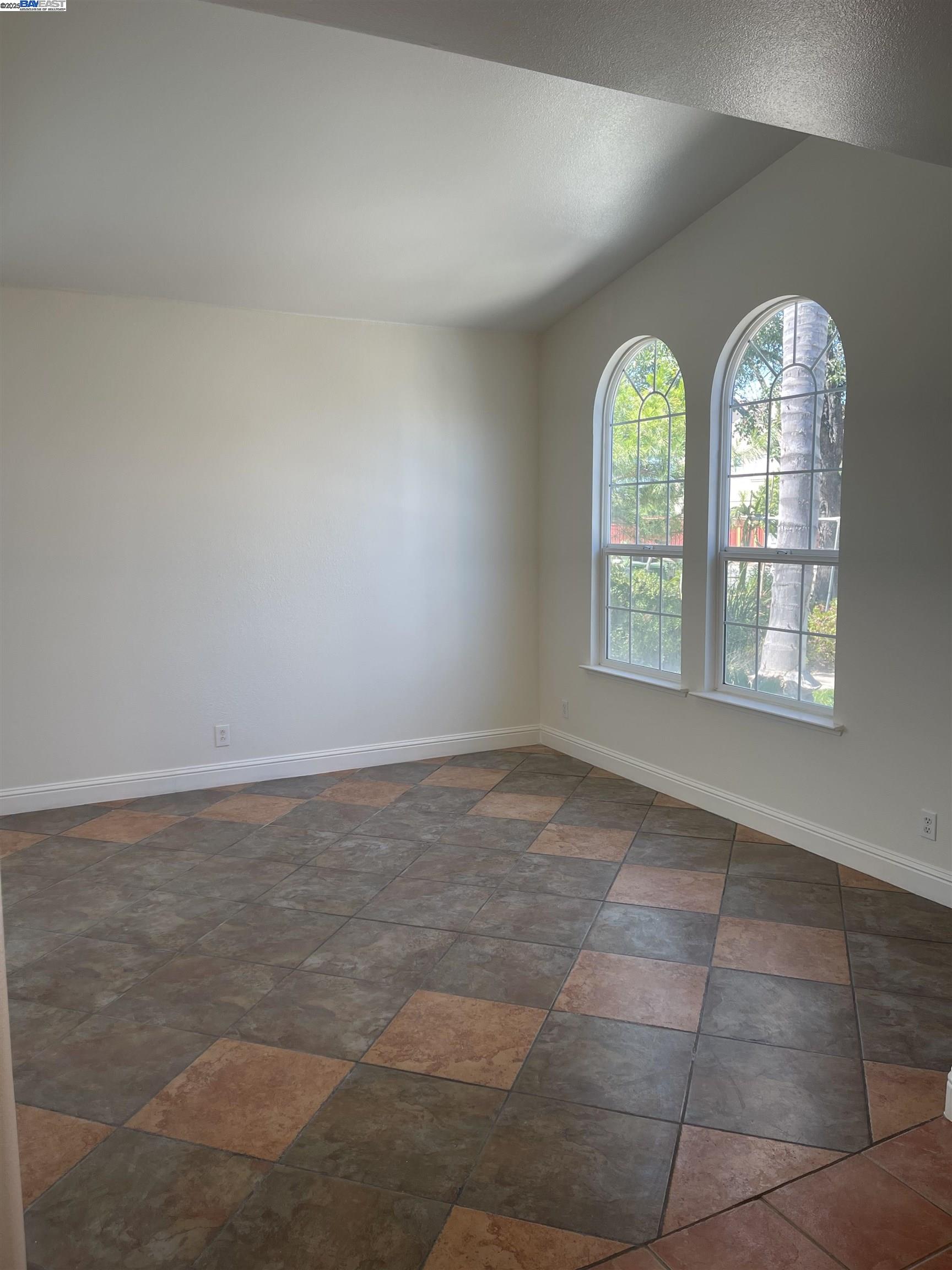 2432 Tennis Ln, Tracy, California 95377, 5 Bedrooms Bedrooms, 8 Rooms Rooms,3 BathroomsBathrooms,Residential,For Sale,2432 Tennis Ln,41106595