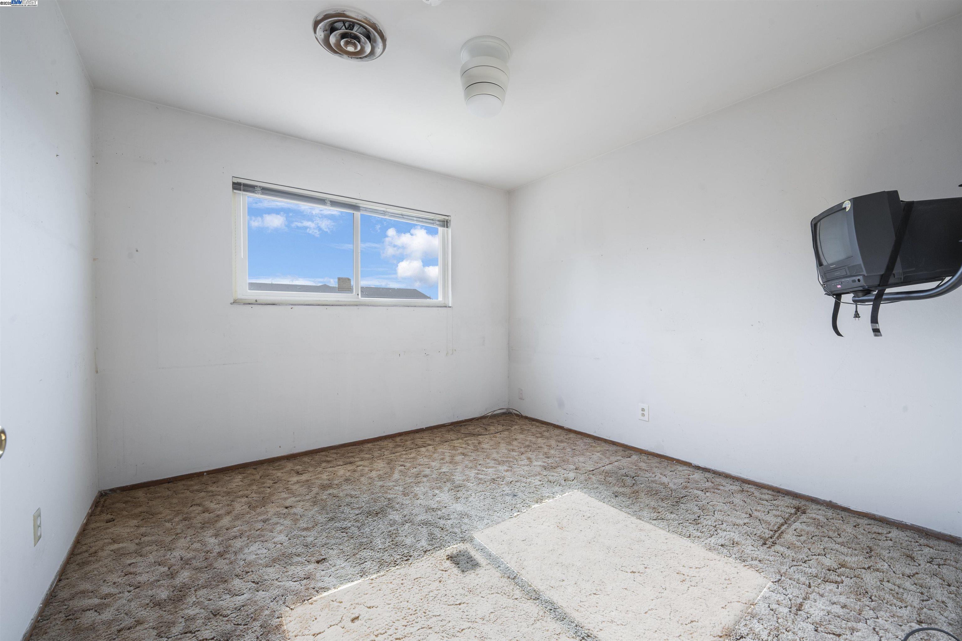 252 Martin Avenue, Livermore, California 94551, 3 Bedrooms Bedrooms, 6 Rooms Rooms,2 BathroomsBathrooms,Residential,For Sale,252 Martin Avenue,41106601