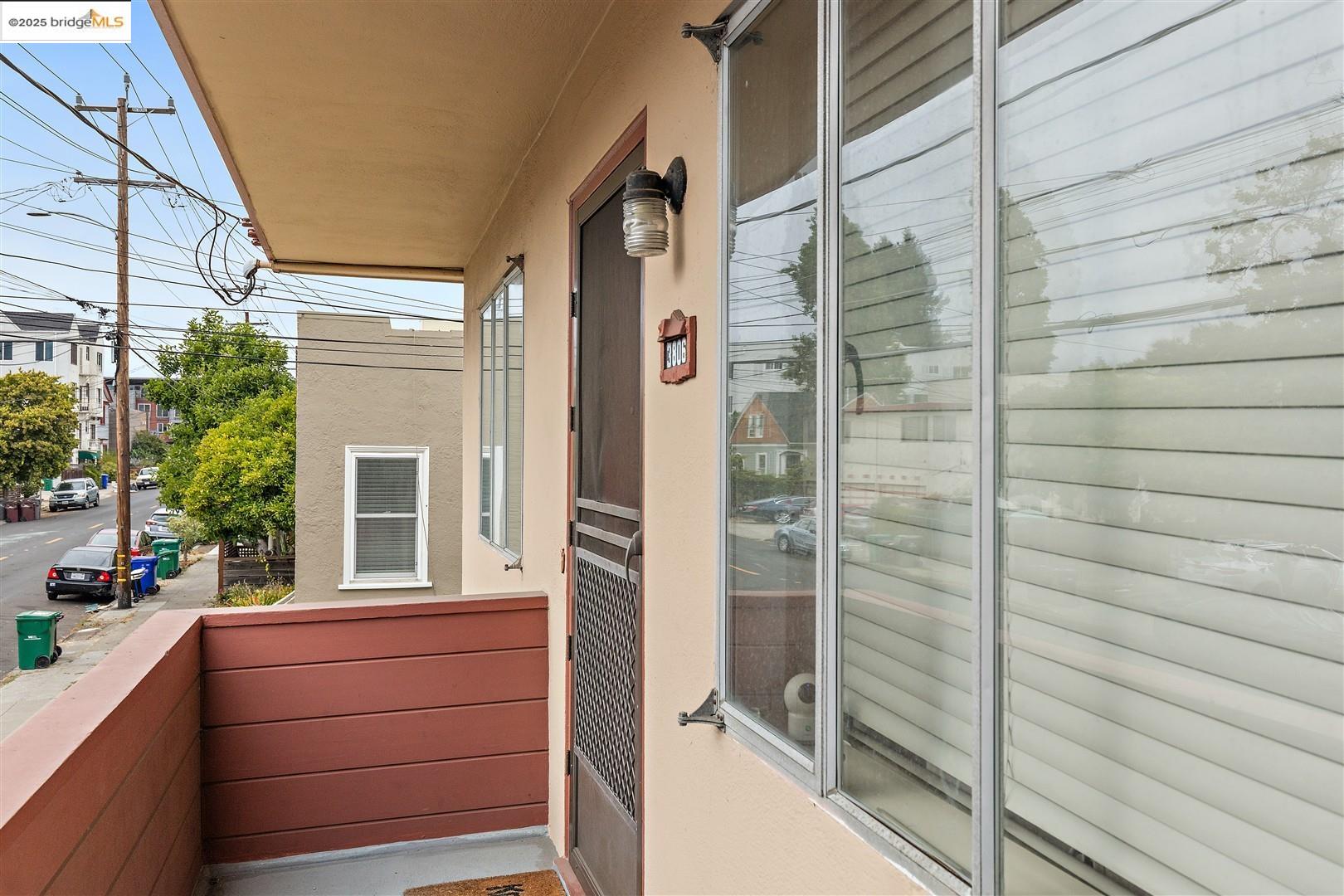 3802 Shafter Ave, Oakland, California 94609, ,Residential Income,For Sale,3802 Shafter Ave,41106602