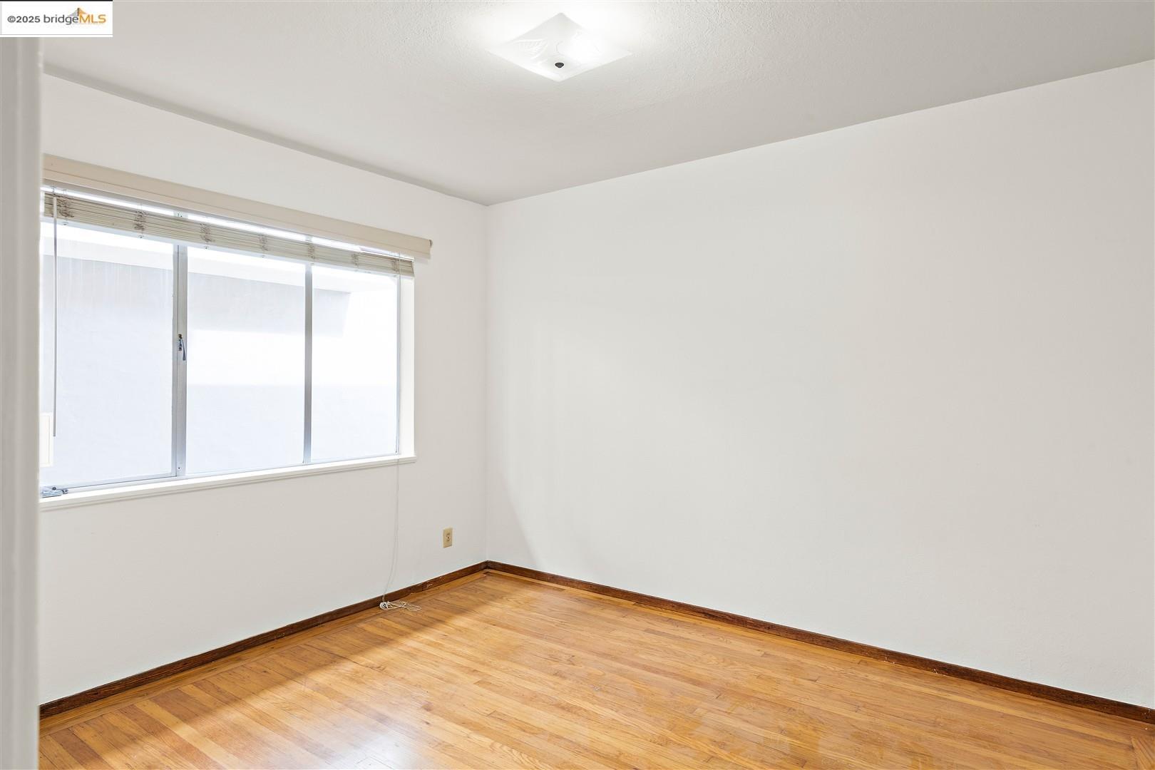 3802 Shafter Ave, Oakland, California 94609, ,Residential Income,For Sale,3802 Shafter Ave,41106602