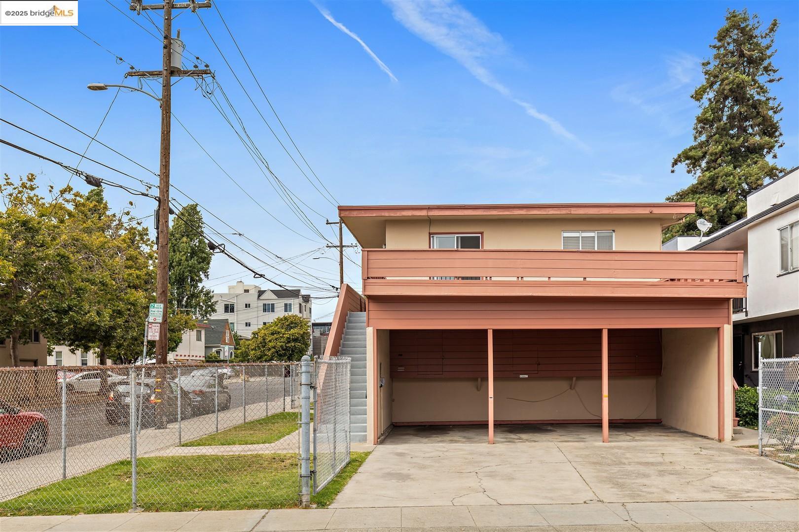 3802 Shafter Ave, Oakland, California 94609, ,Residential Income,For Sale,3802 Shafter Ave,41106602
