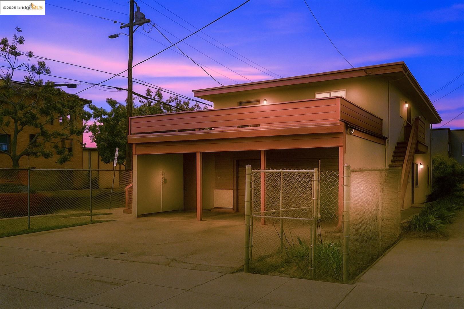 3802 Shafter Ave, Oakland, California 94609, ,Residential Income,For Sale,3802 Shafter Ave,41106602
