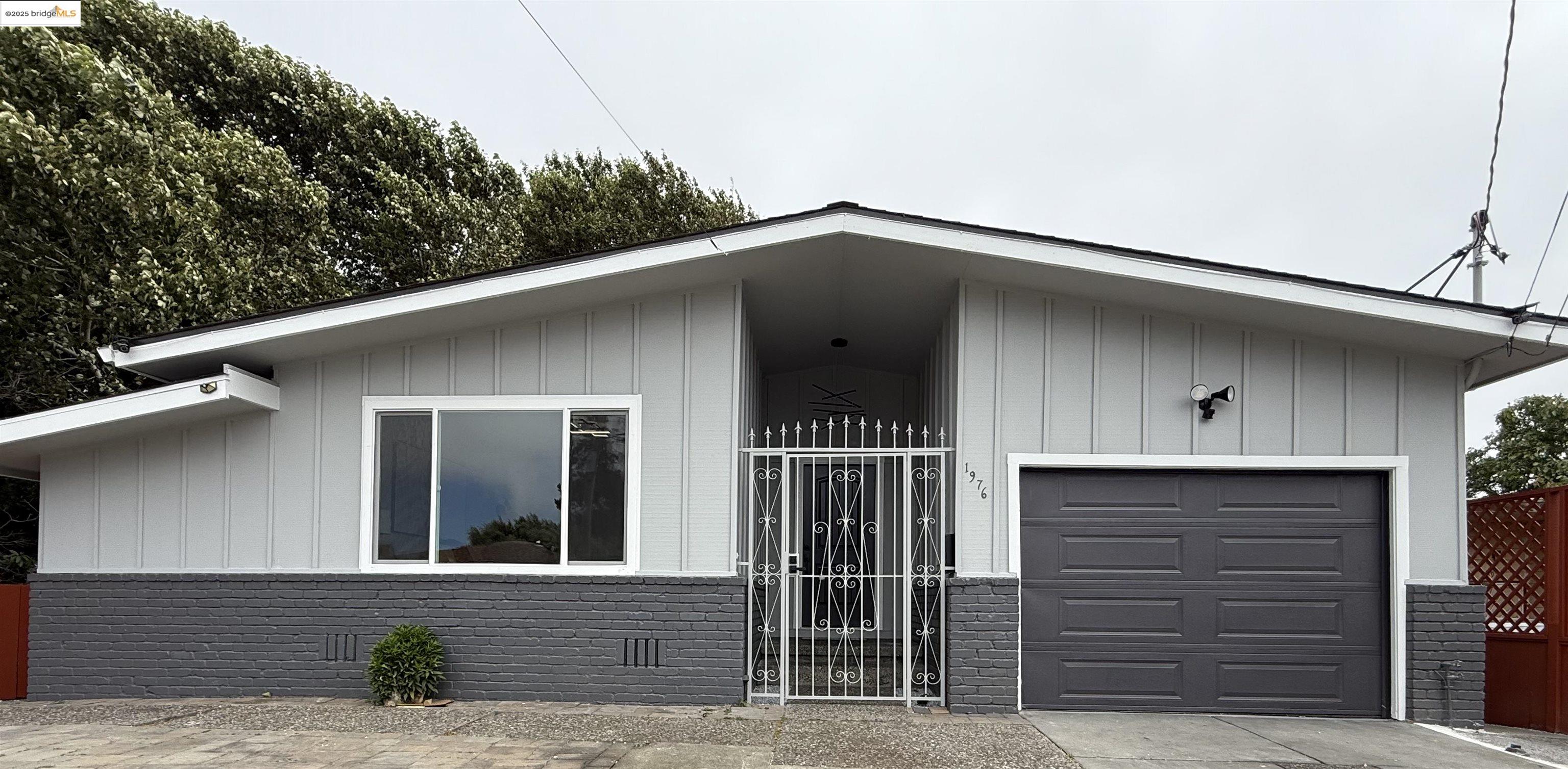 1976 Van Ness St, San Pablo, California 94806, 3 Bedrooms Bedrooms, 6 Rooms Rooms,2 BathroomsBathrooms,Residential,For Sale,1976 Van Ness St,41106604