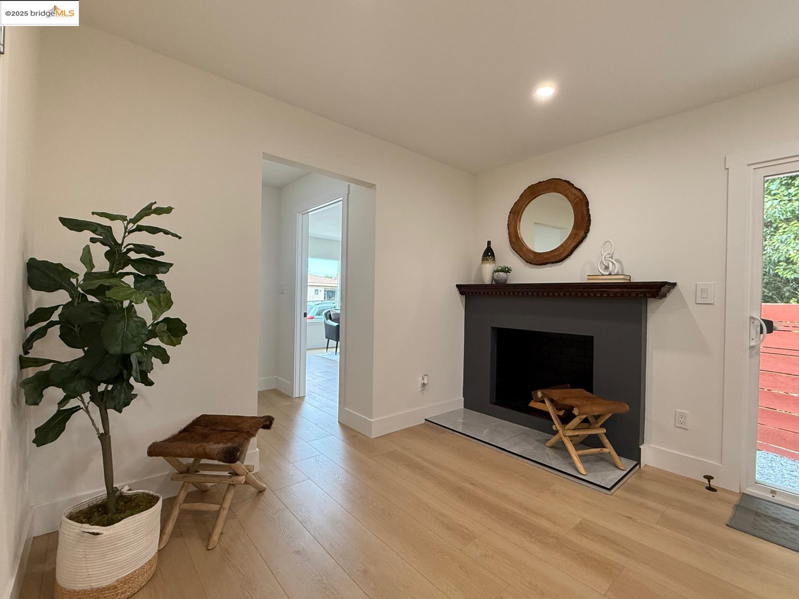 1976 Van Ness St, San Pablo, California 94806, 3 Bedrooms Bedrooms, 6 Rooms Rooms,2 BathroomsBathrooms,Residential,For Sale,1976 Van Ness St,41106604