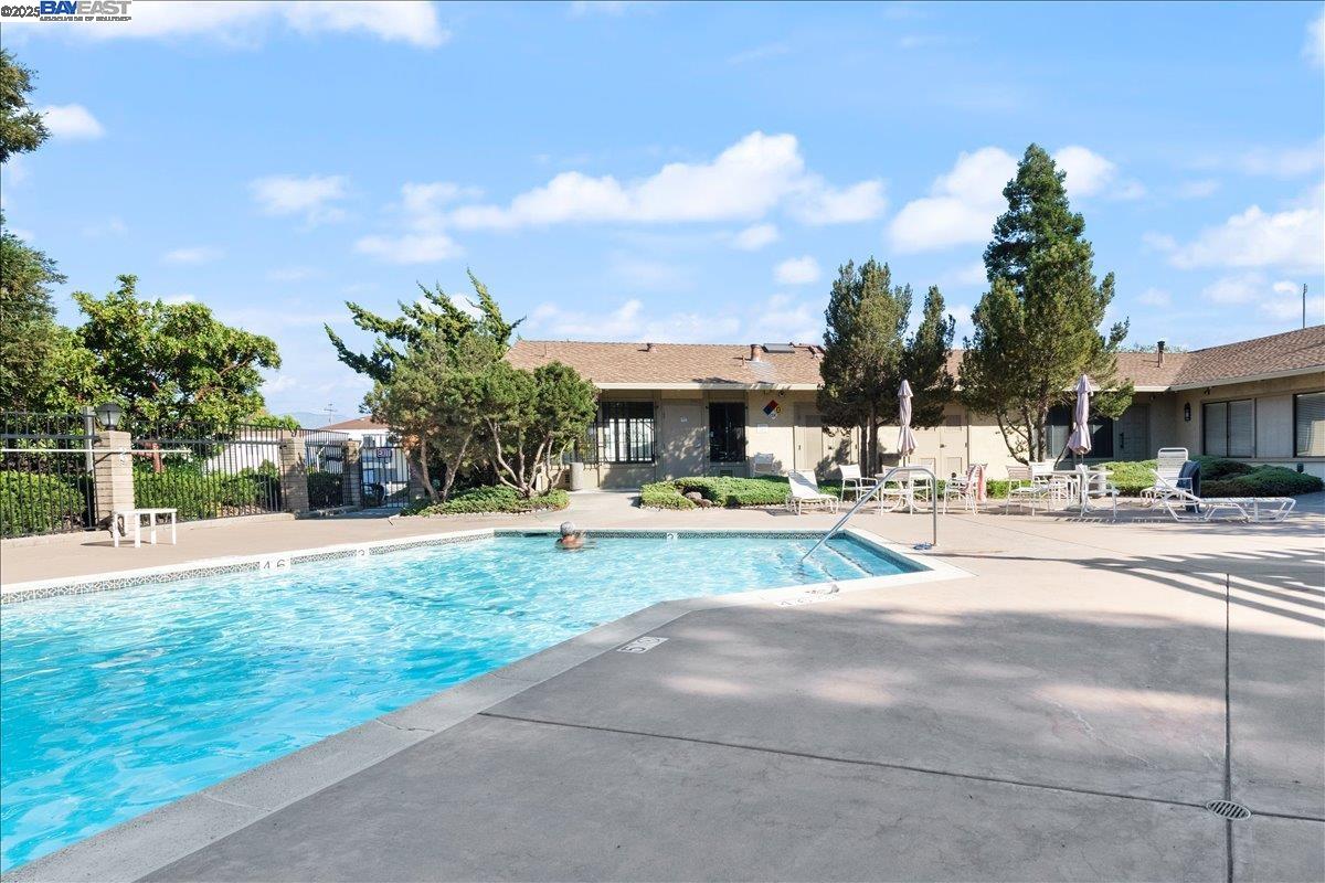 Detail Gallery Image 23 of 44 For 341 Vista Del Rio, Pacheco,  CA 94553 - 3 Beds | 2 Baths