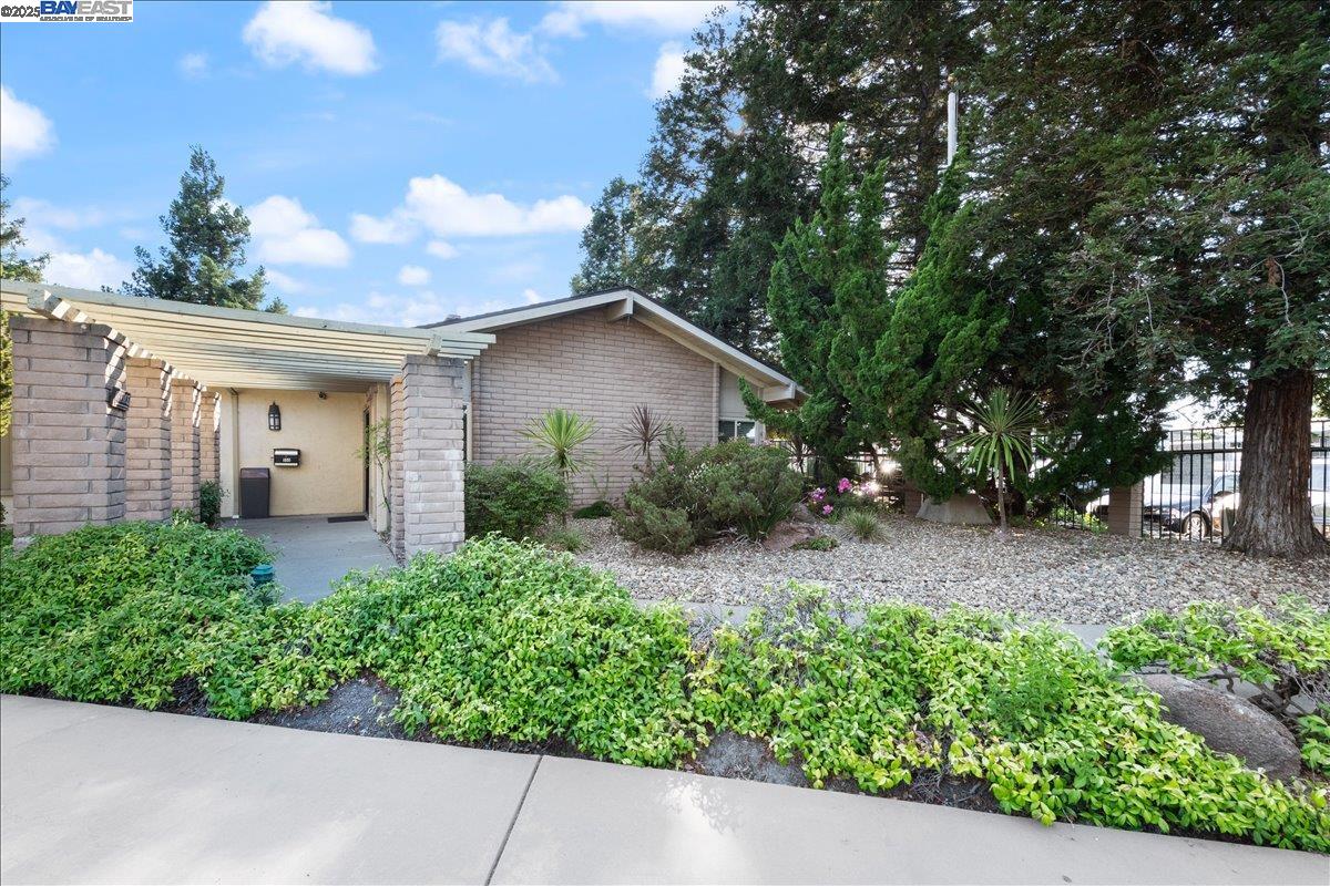 Detail Gallery Image 24 of 44 For 341 Vista Del Rio, Pacheco,  CA 94553 - 3 Beds | 2 Baths