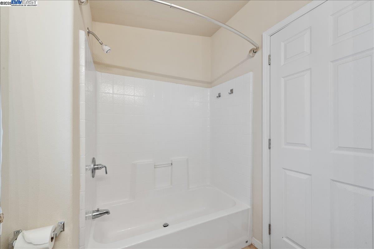 Detail Gallery Image 8 of 44 For 341 Vista Del Rio, Pacheco,  CA 94553 - 3 Beds | 2 Baths