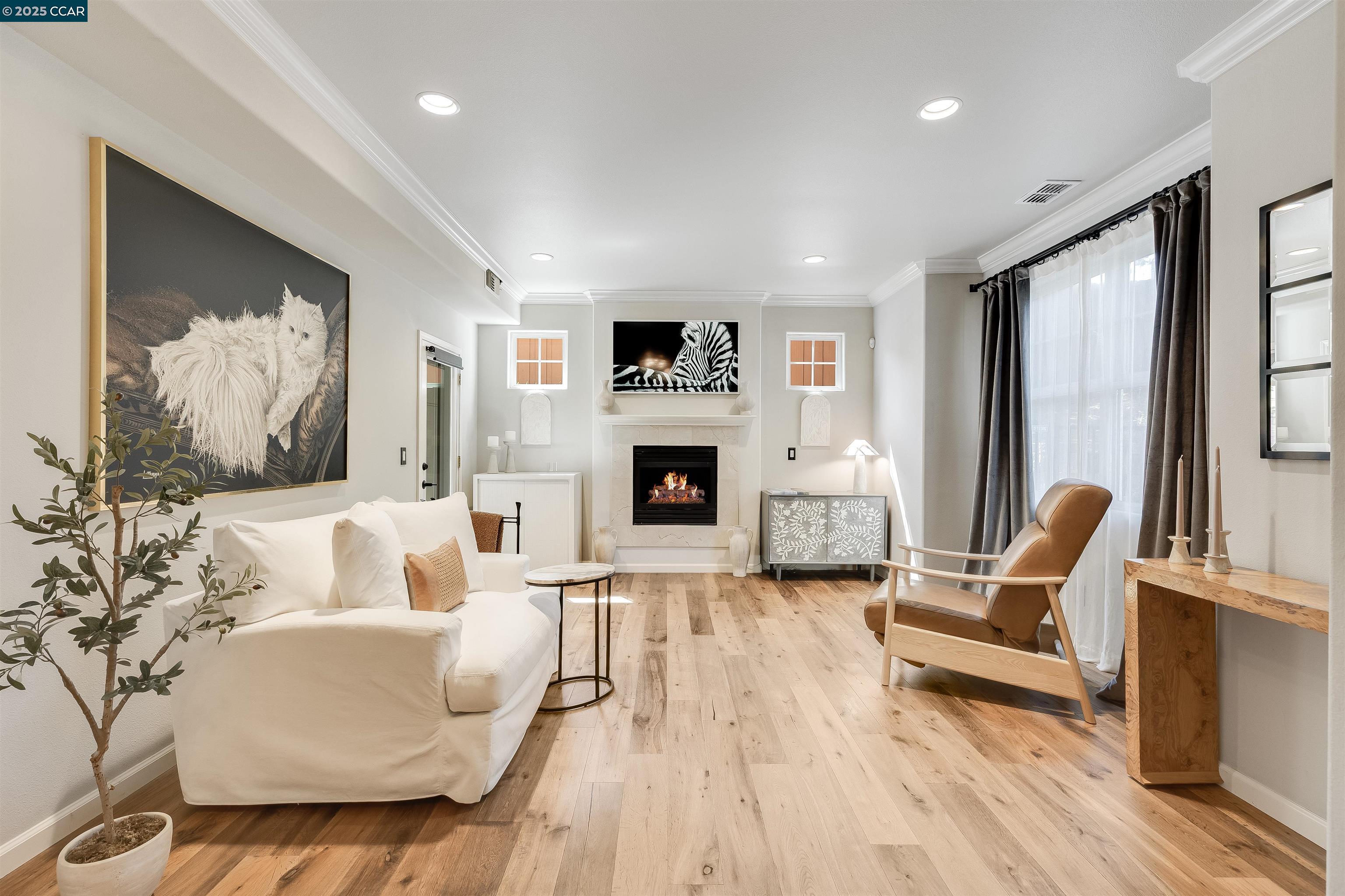 MLS: 41106606 Condo For Sale
