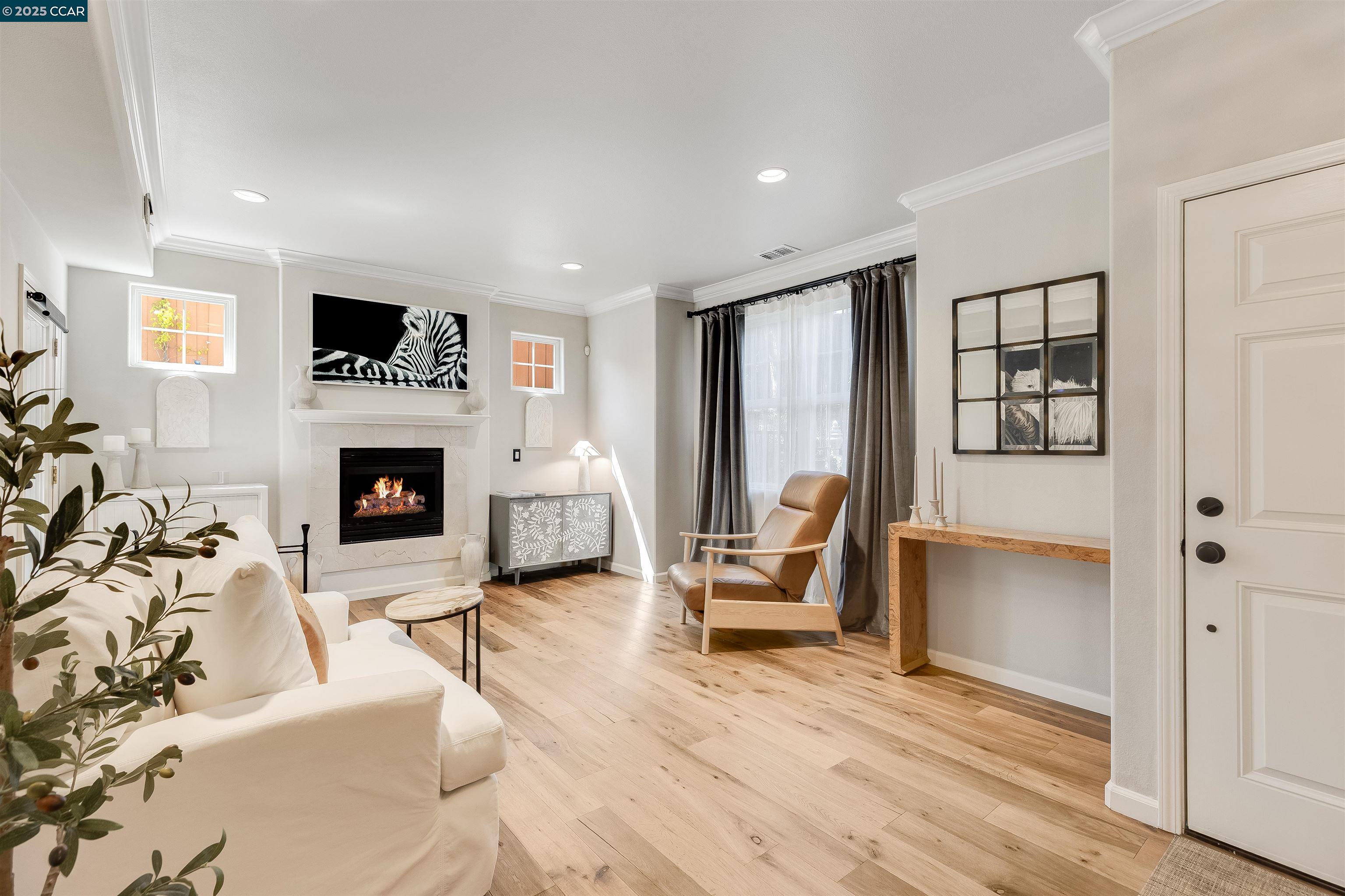 Photo #2: 41106606 Listing 
