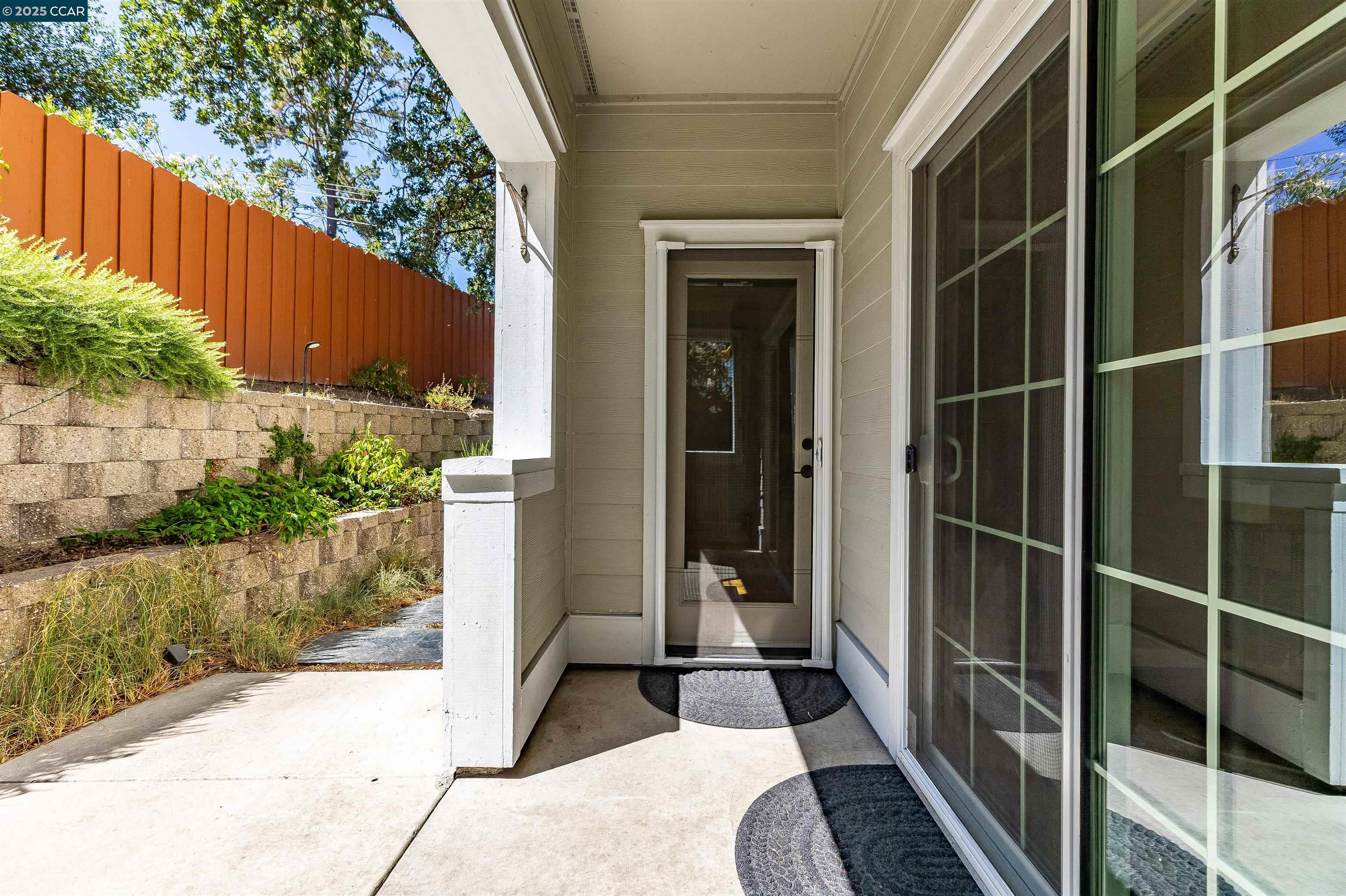Detail Gallery Image 27 of 28 For 230 El Pinto, Danville,  CA 94526 - 2 Beds | 1 Baths