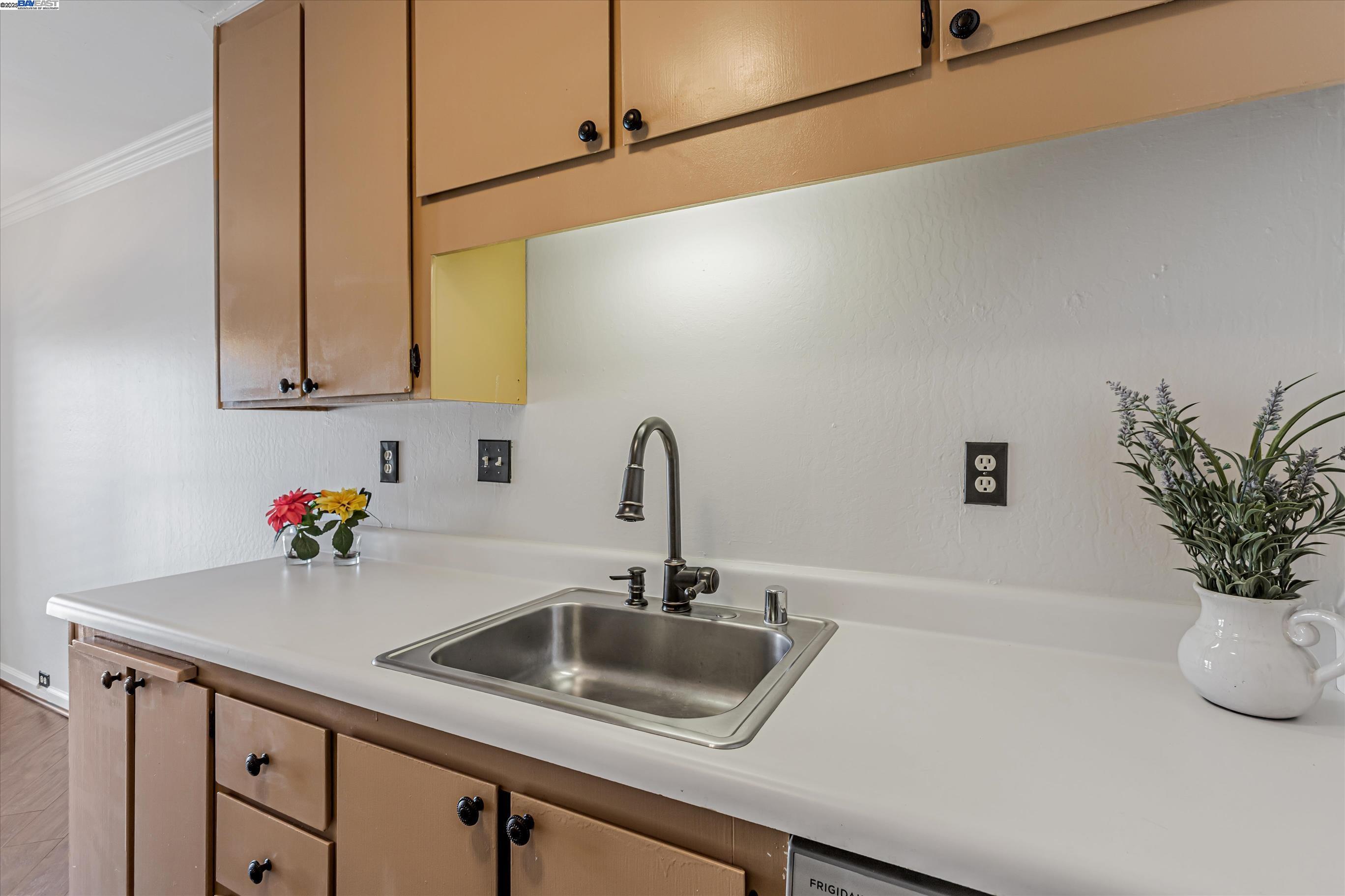 Photo #9: 41106612 Listing: Photo #9