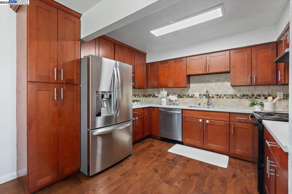 Photo #8: 41106613 Listing: Photo #8