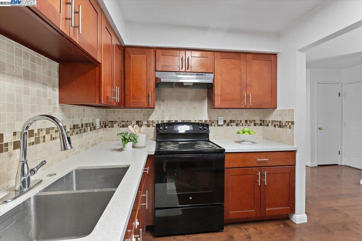 Photo #9: 41106613 Listing: Photo #9
