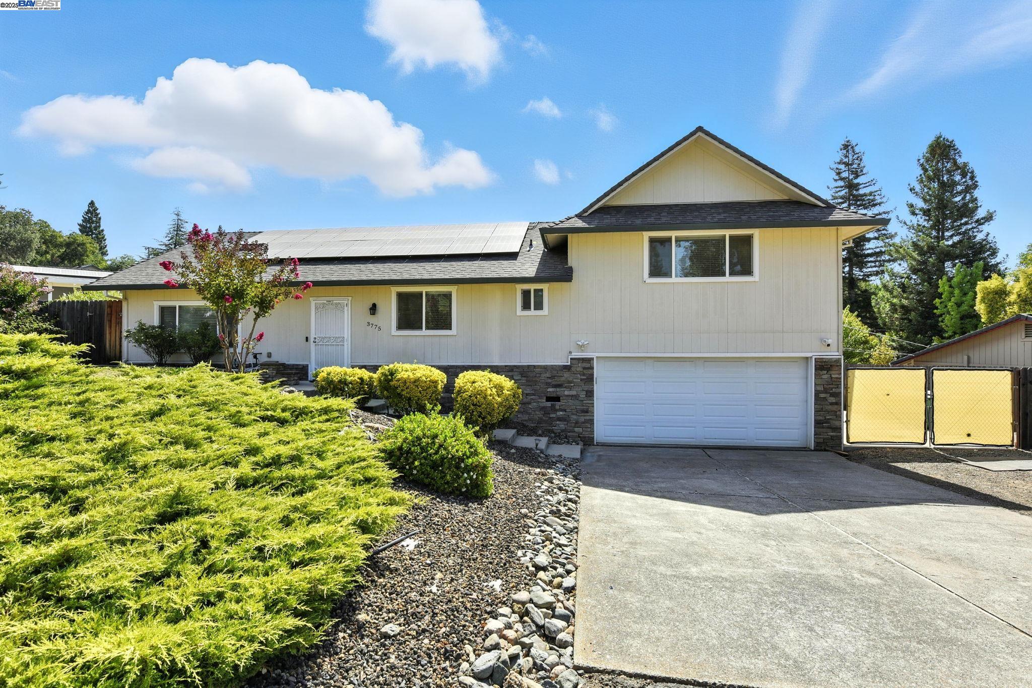 Detail Gallery Image 1 of 1 For 3775 Archwood Rd, Cameron Park,  CA 95682 - 3 Beds | 2 Baths