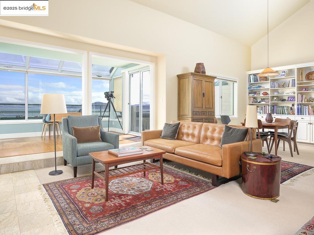 Photo #2: 41106617 Listing 