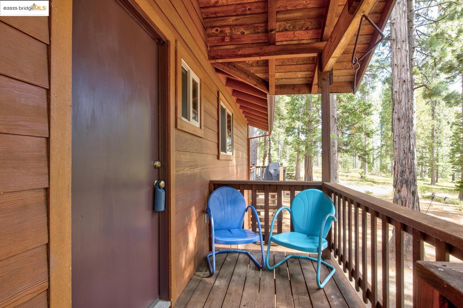 Detail Gallery Image 2 of 57 For 2110 Silverado Way, Arnold,  CA 95223 - 4 Beds | 2 Baths