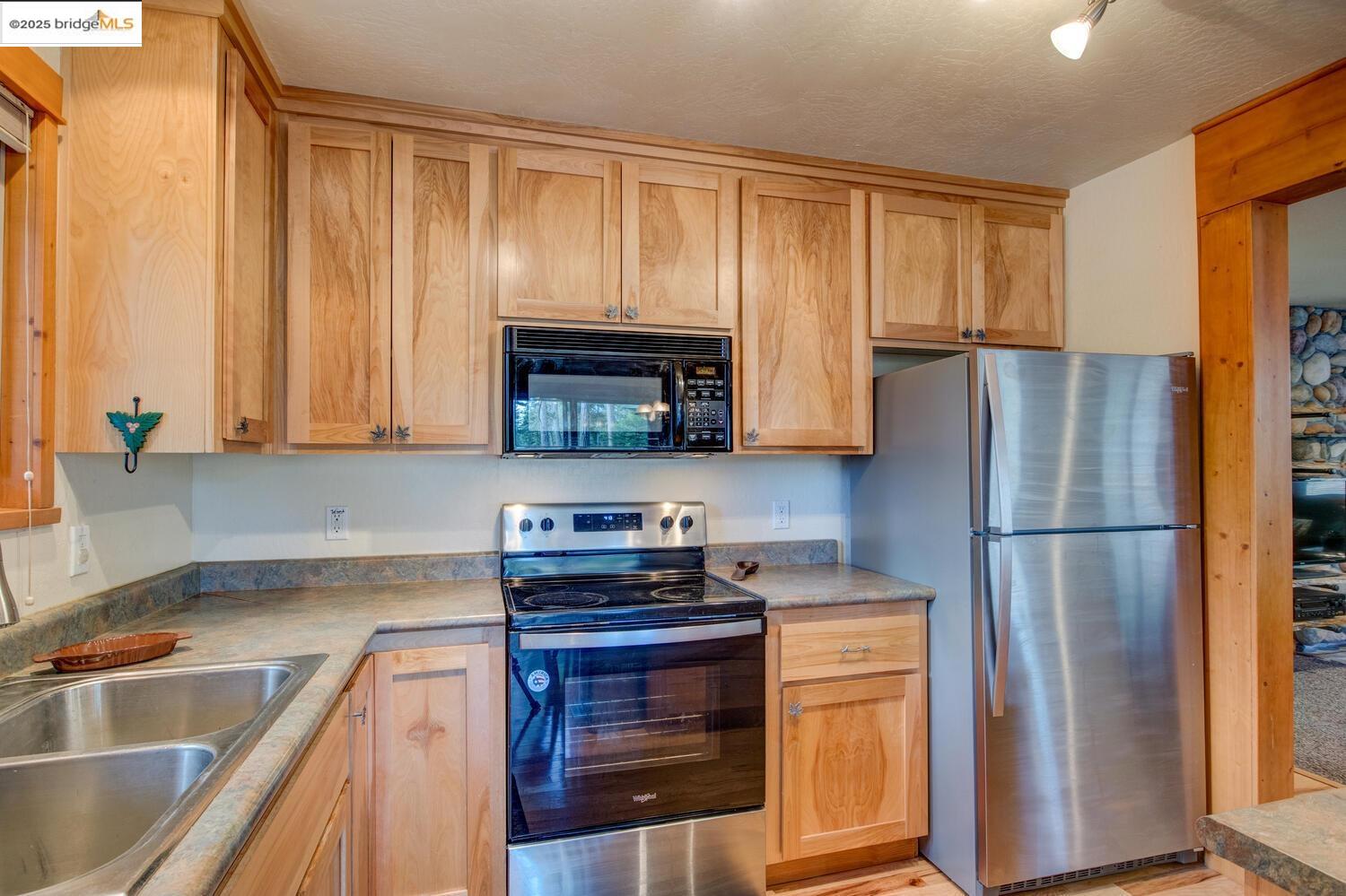 Detail Gallery Image 12 of 57 For 2110 Silverado Way, Arnold,  CA 95223 - 4 Beds | 2 Baths