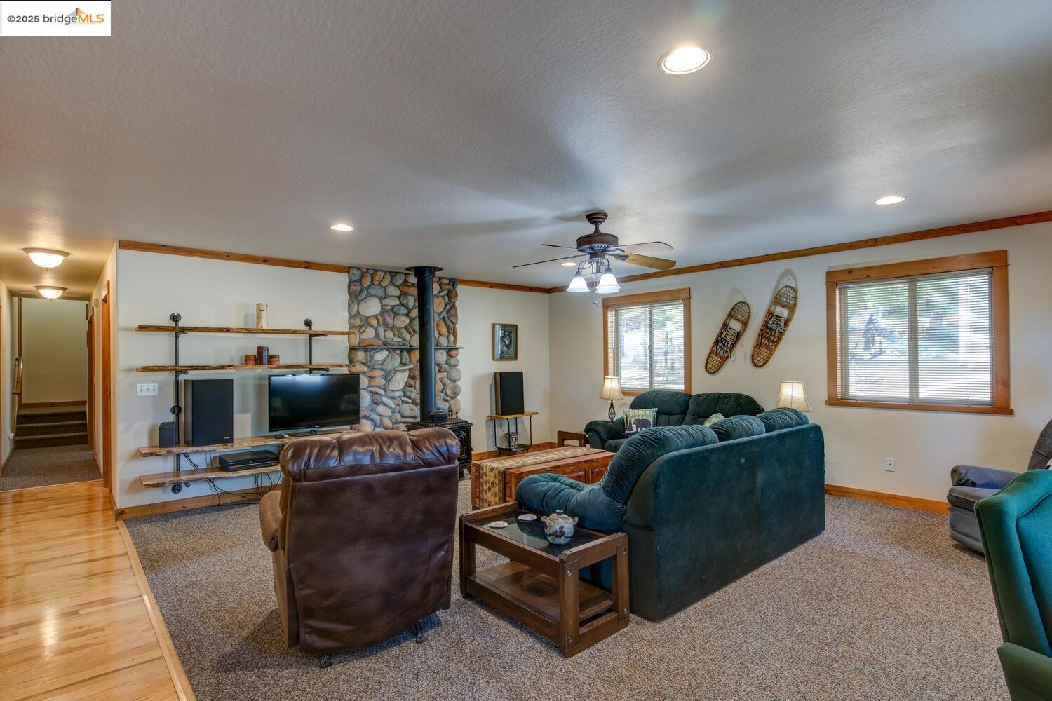 Detail Gallery Image 13 of 57 For 2110 Silverado Way, Arnold,  CA 95223 - 4 Beds | 2 Baths