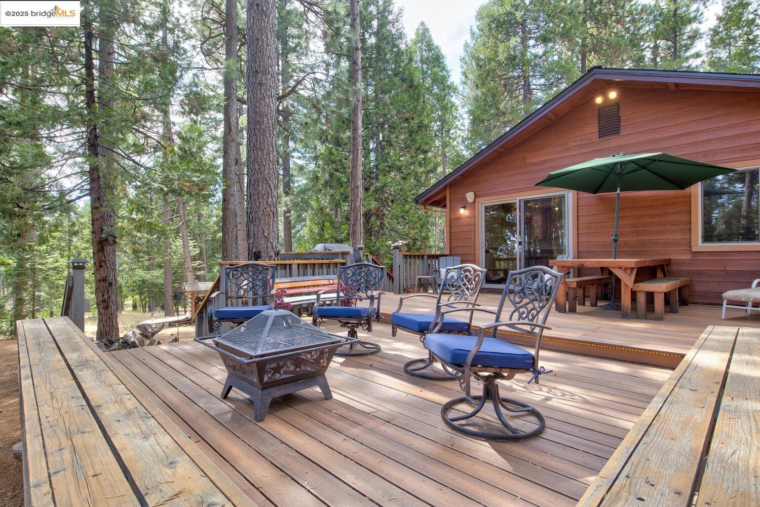 Detail Gallery Image 3 of 57 For 2110 Silverado Way, Arnold,  CA 95223 - 4 Beds | 2 Baths
