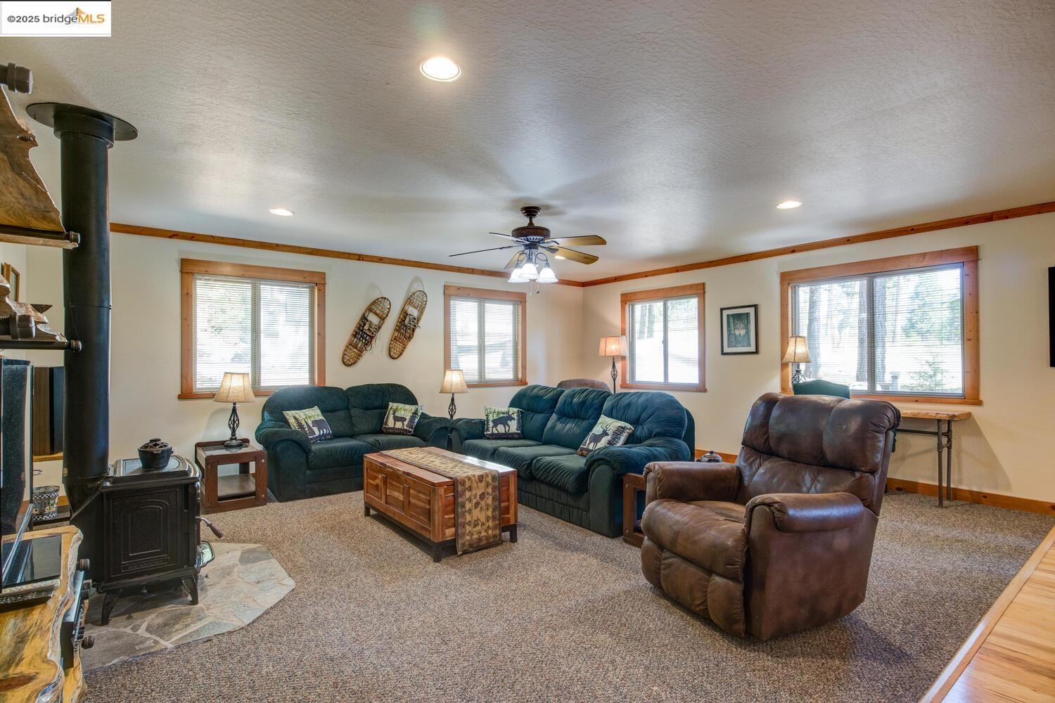 Detail Gallery Image 5 of 57 For 2110 Silverado Way, Arnold,  CA 95223 - 4 Beds | 2 Baths