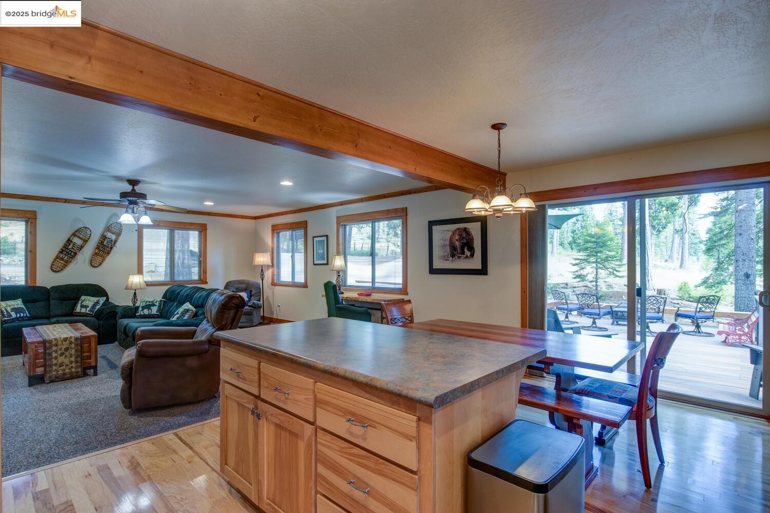 Detail Gallery Image 9 of 57 For 2110 Silverado Way, Arnold,  CA 95223 - 4 Beds | 2 Baths