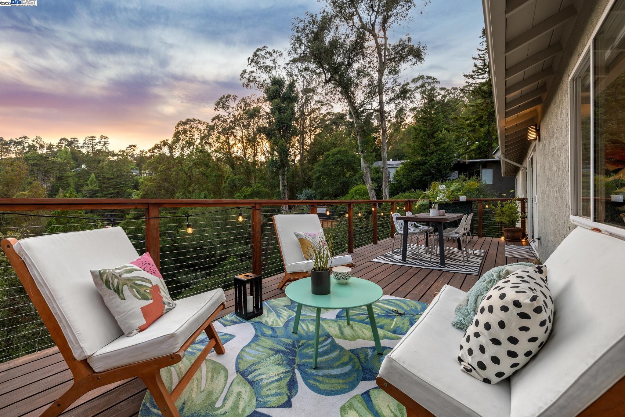 Detail Gallery Image 23 of 53 For 2025 Arrowhead Drive, Oakland,  CA 94611 - 4 Beds | 3 Baths