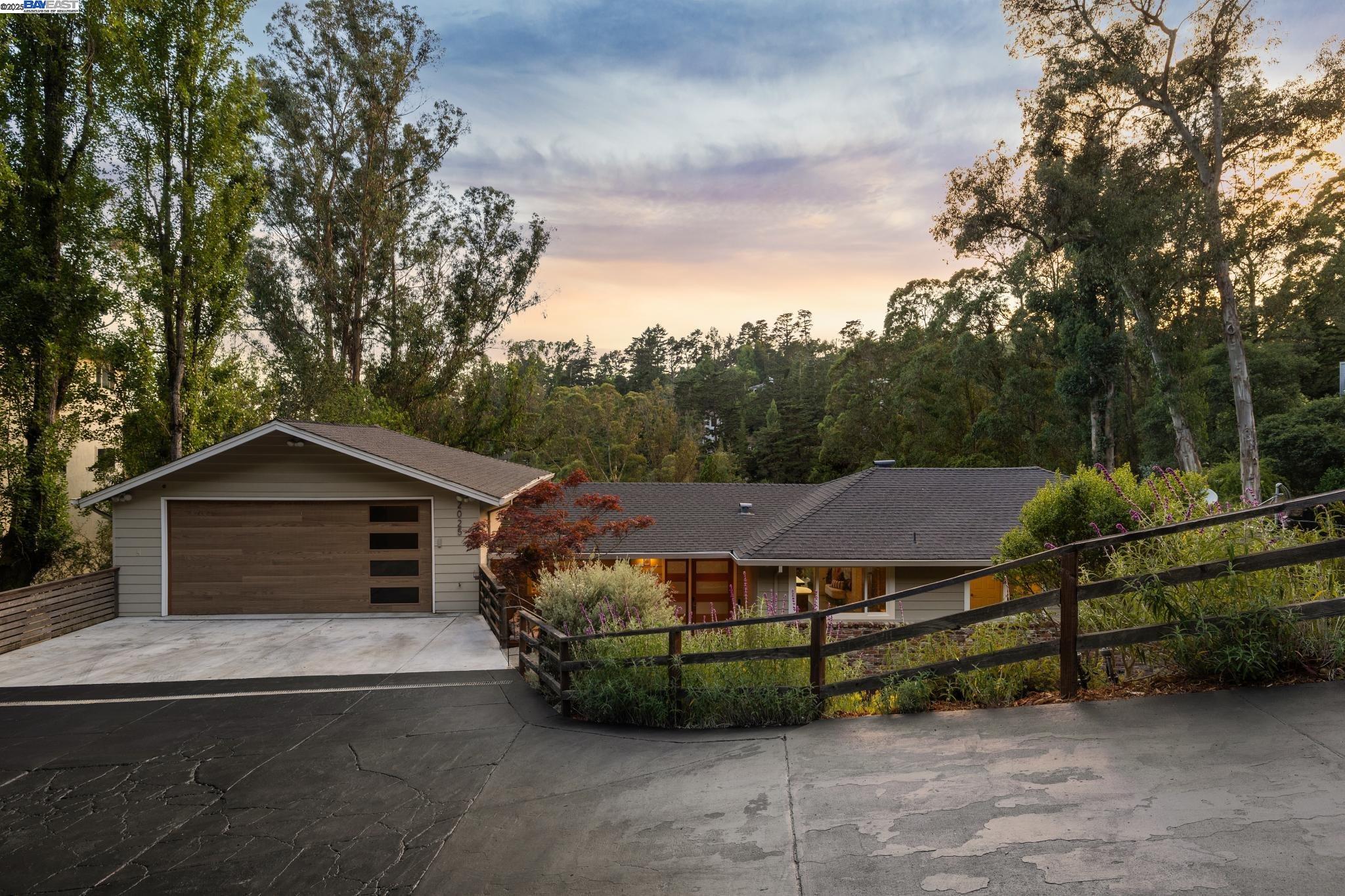 Detail Gallery Image 51 of 53 For 2025 Arrowhead Drive, Oakland,  CA 94611 - 4 Beds | 3 Baths