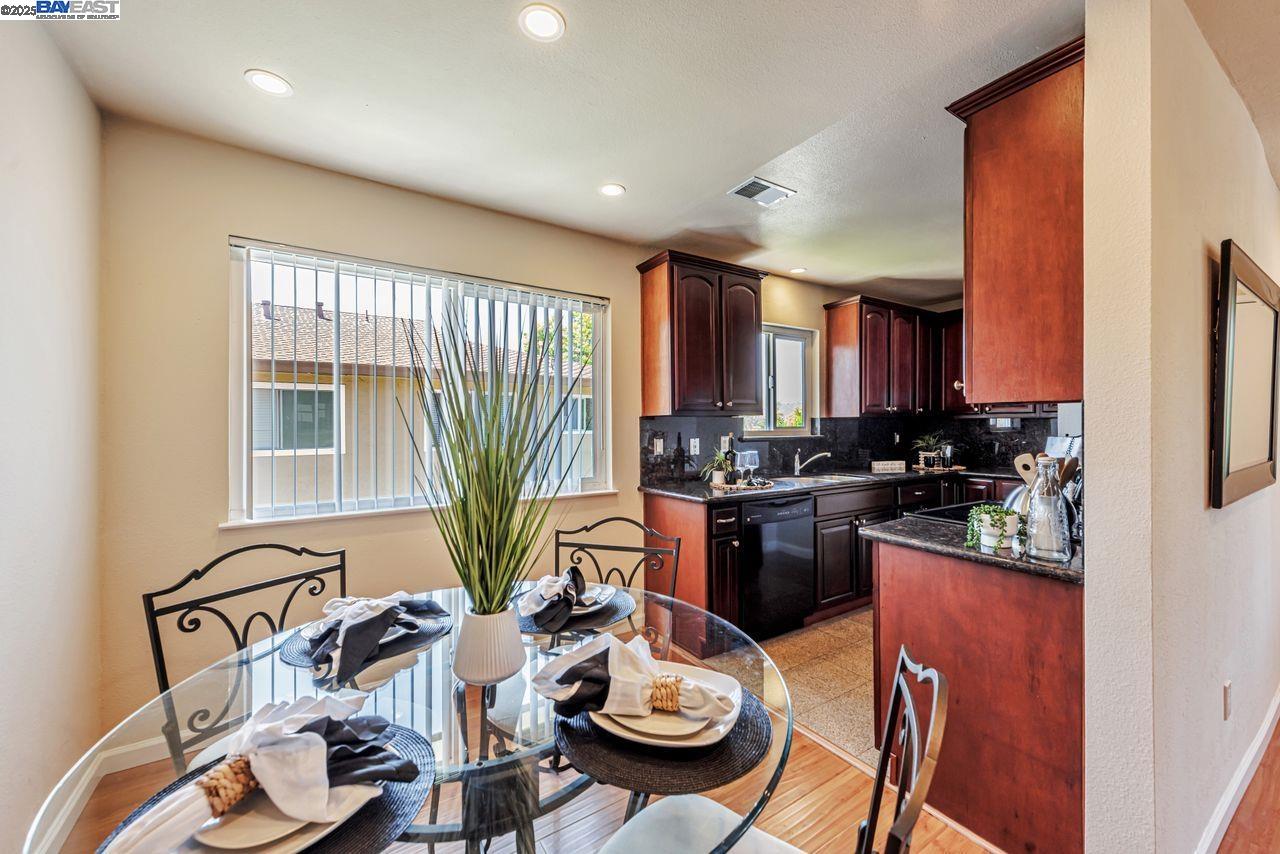 Photo #7: 41106623 Listing: Photo #7