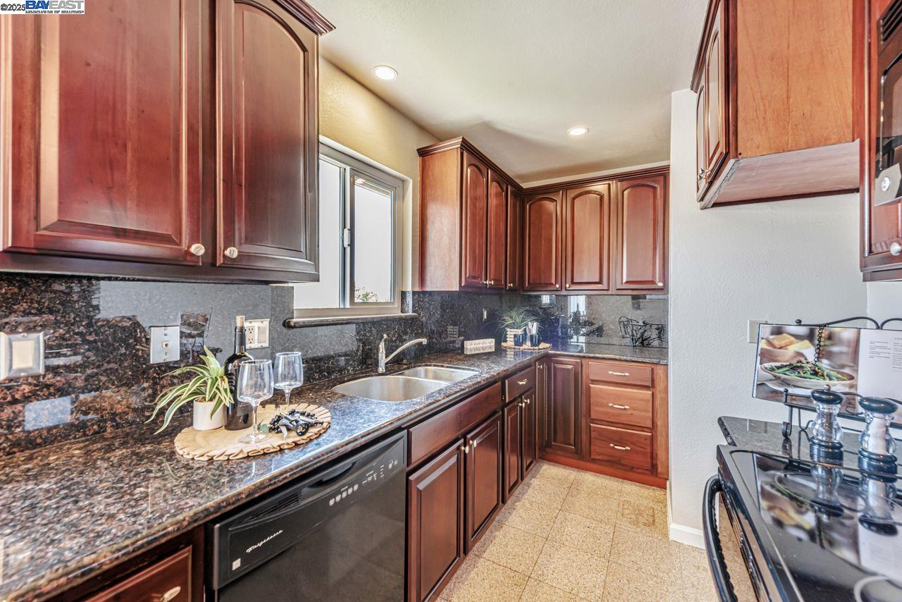 Photo #10: 41106623 Listing: Photo #10