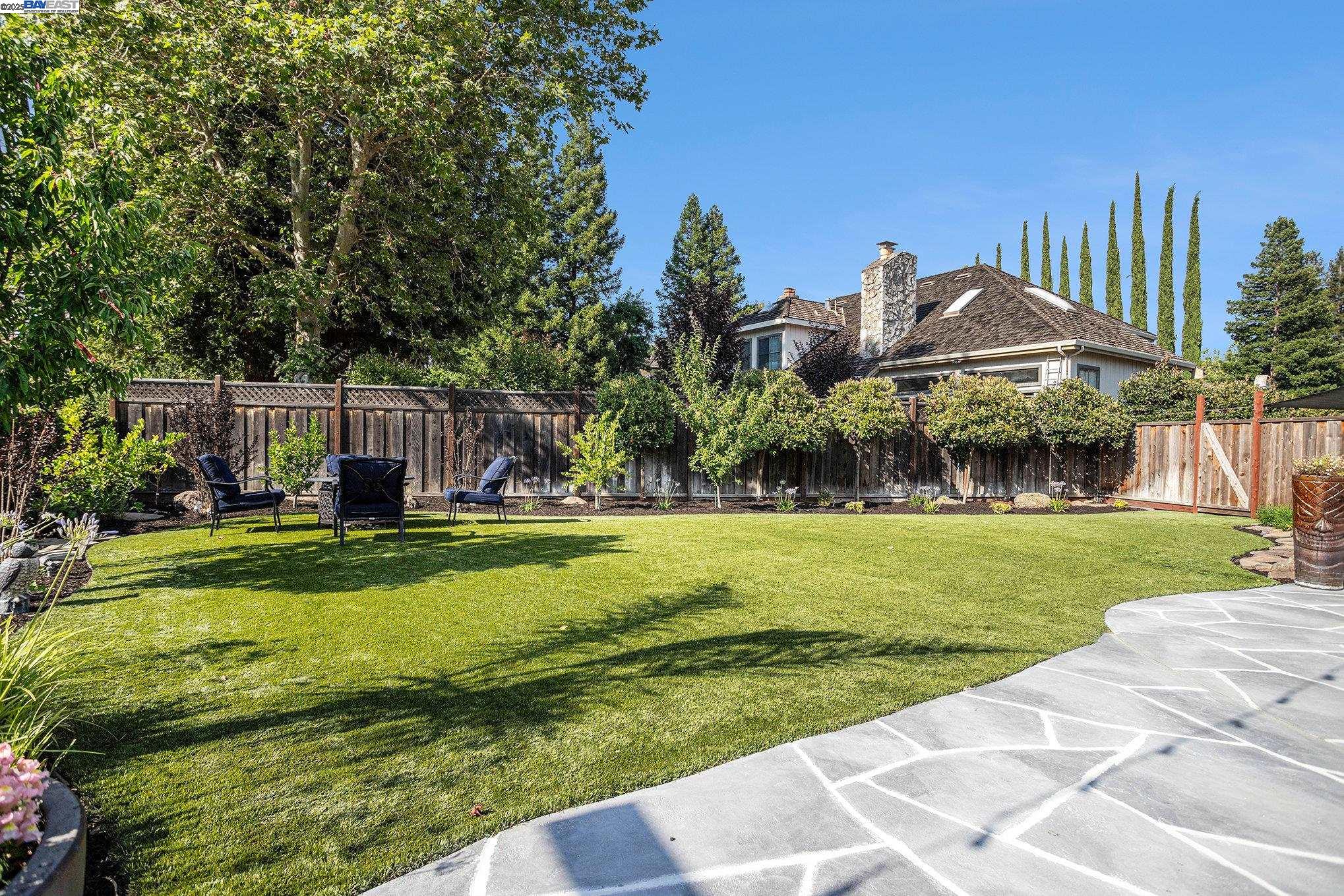 Detail Gallery Image 38 of 57 For 91 Red Cypress Ct, Danville,  CA 94506 - 4 Beds | 4/1 Baths