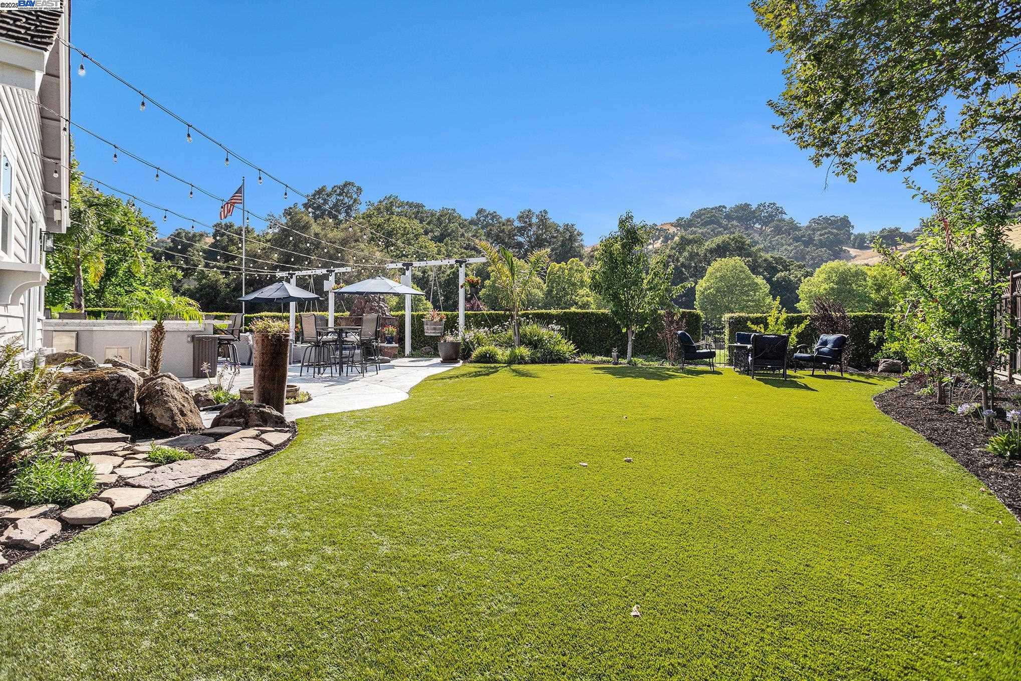 Detail Gallery Image 39 of 57 For 91 Red Cypress Ct, Danville,  CA 94506 - 4 Beds | 4/1 Baths
