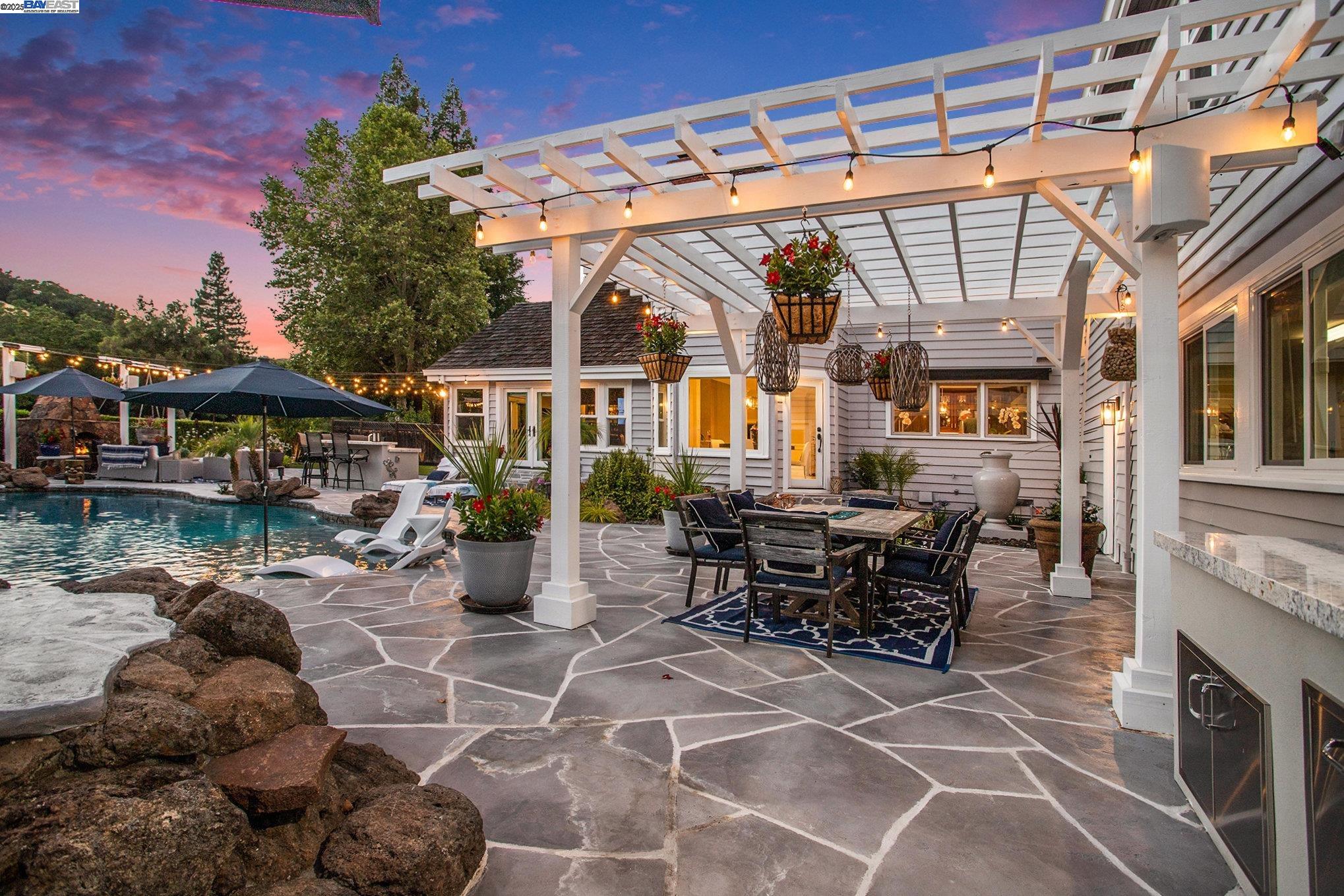 Detail Gallery Image 42 of 57 For 91 Red Cypress Ct, Danville,  CA 94506 - 4 Beds | 4/1 Baths