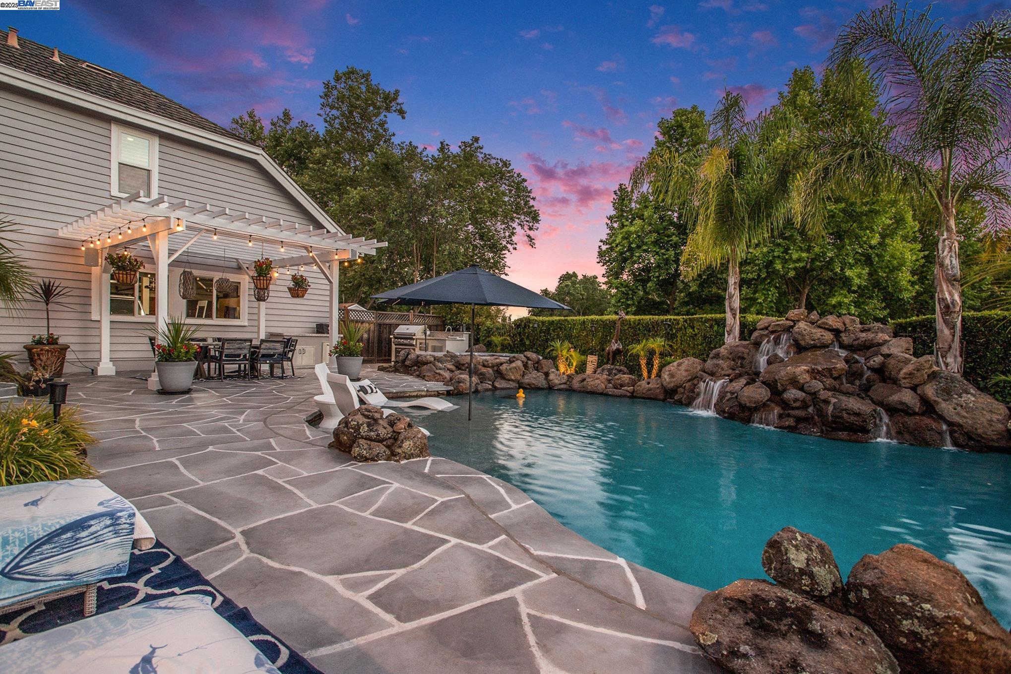 Detail Gallery Image 46 of 57 For 91 Red Cypress Ct, Danville,  CA 94506 - 4 Beds | 4/1 Baths