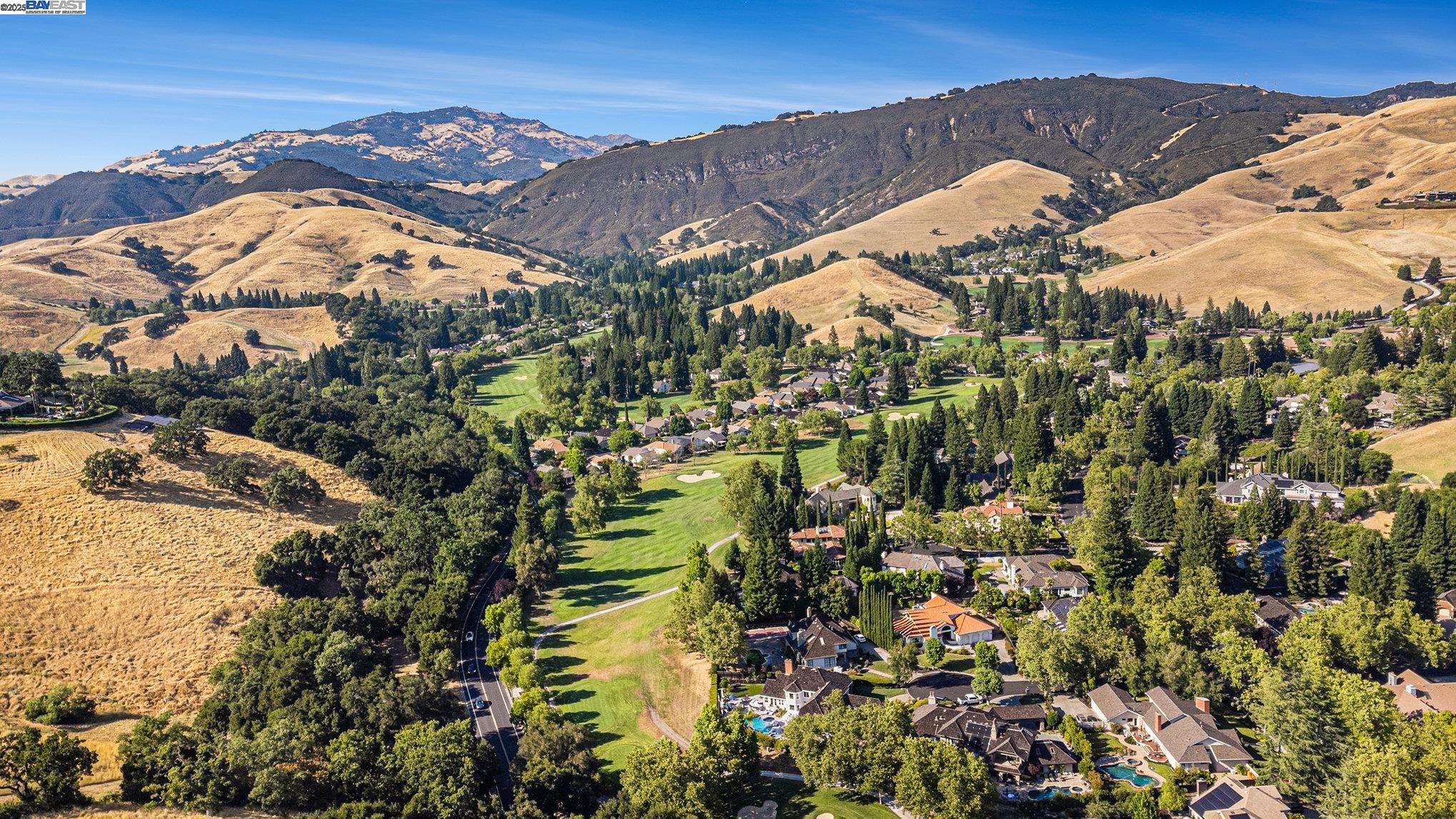 Detail Gallery Image 49 of 57 For 91 Red Cypress Ct, Danville,  CA 94506 - 4 Beds | 4/1 Baths