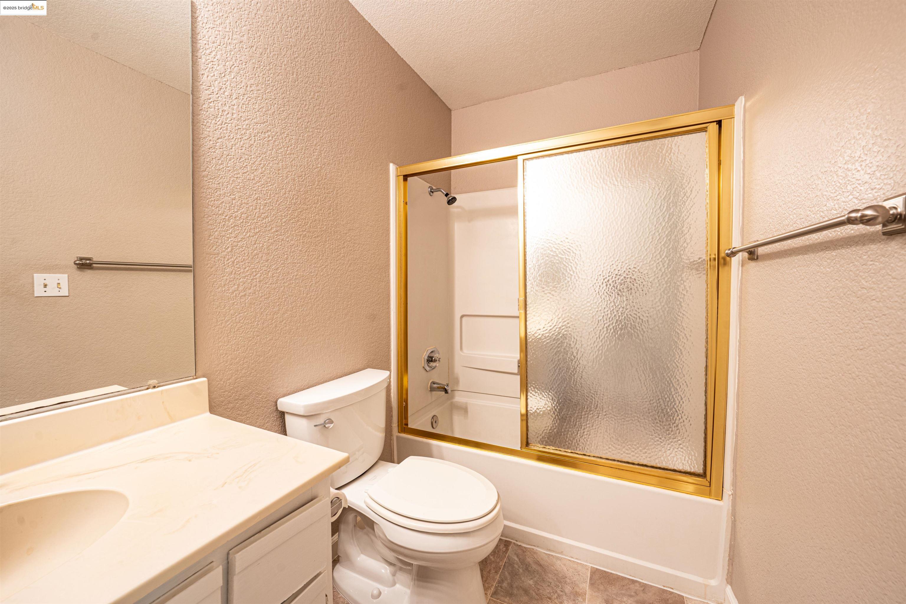 Photo #12: 41106629 Listing: Photo #12