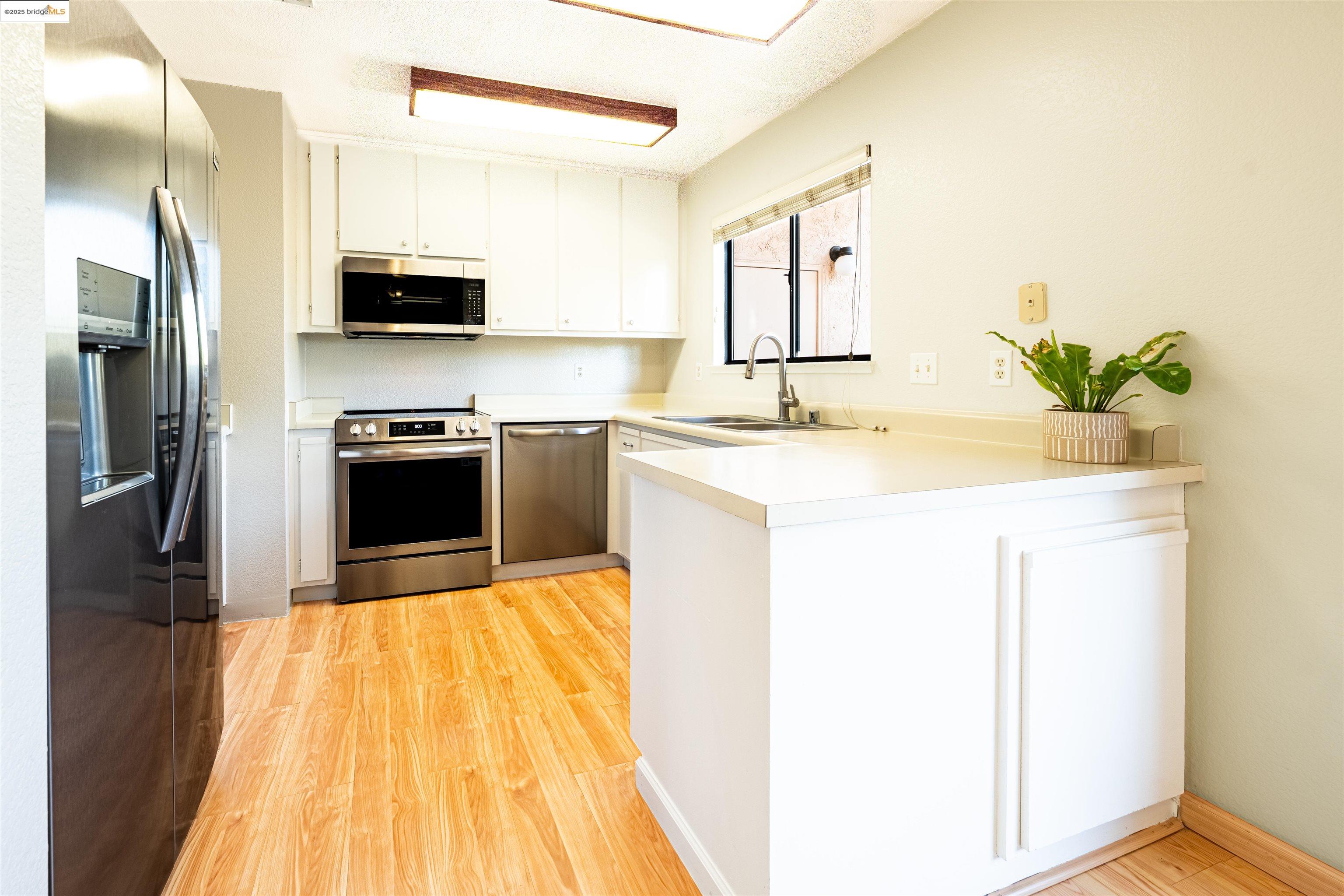 Photo #6: 41106629 Listing 