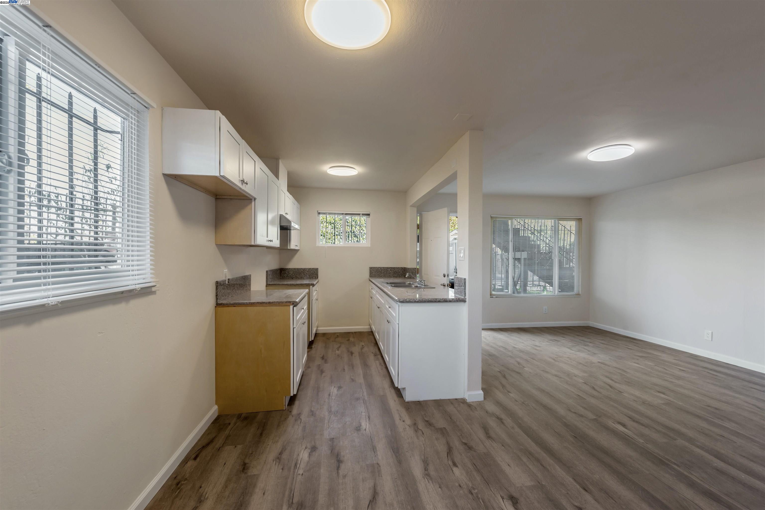 Detail Gallery Image 7 of 25 For 107 Catron Dr, Oakland,  CA 94603 - – Beds | – Baths
