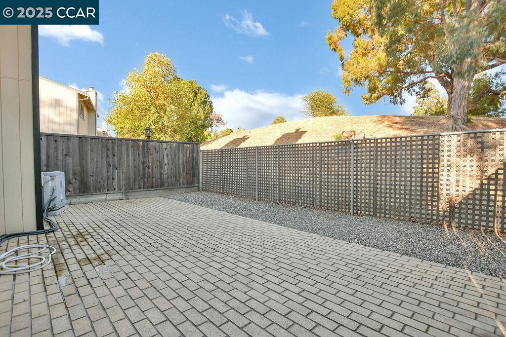Photo #4: 41106631 Listing 