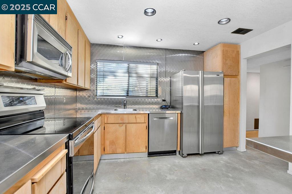 Photo #6: 41106631 Listing 