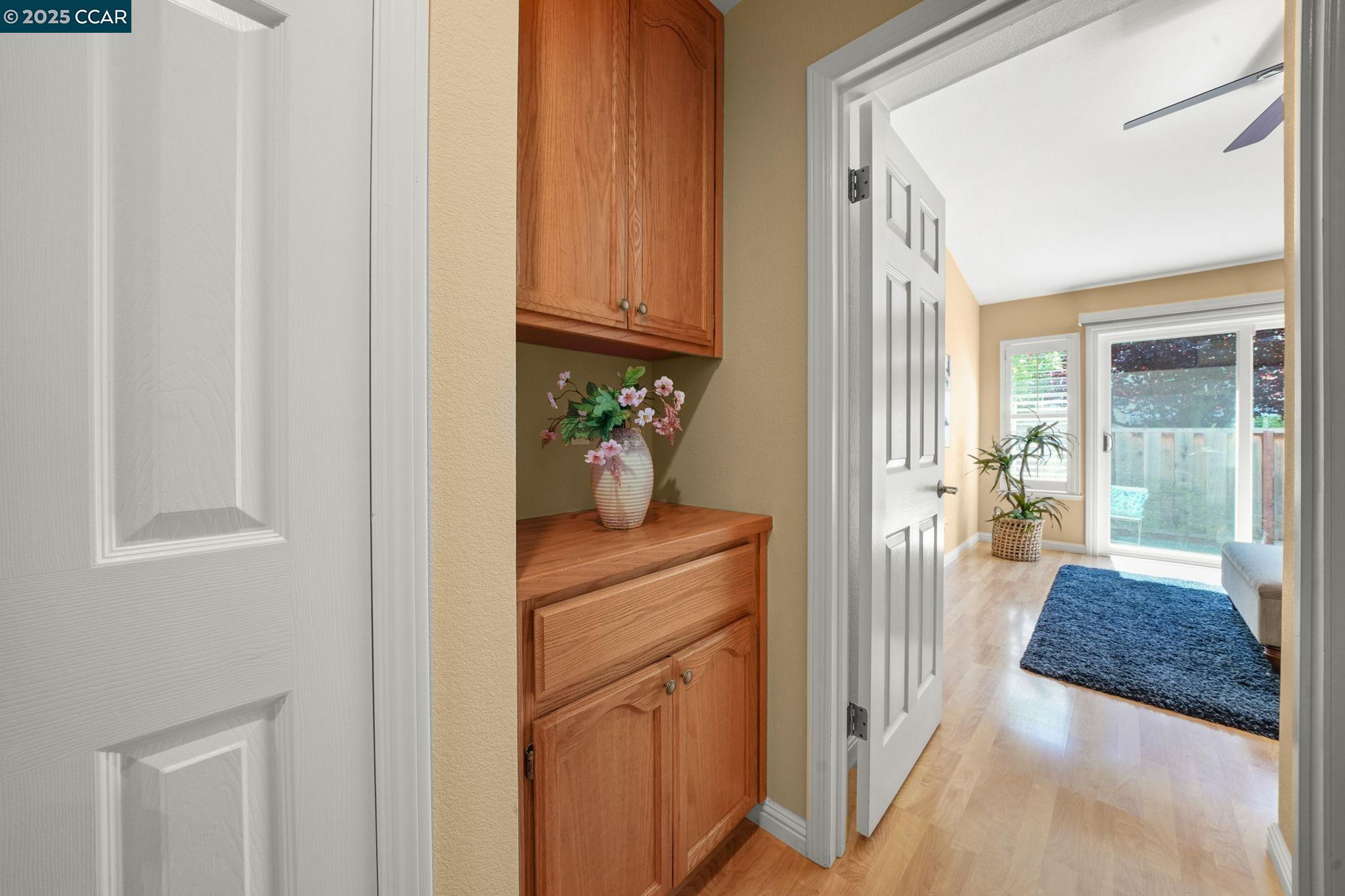 Detail Gallery Image 16 of 30 For 1343 Shell Ln, Clayton,  CA 94517 - 2 Beds | 2 Baths