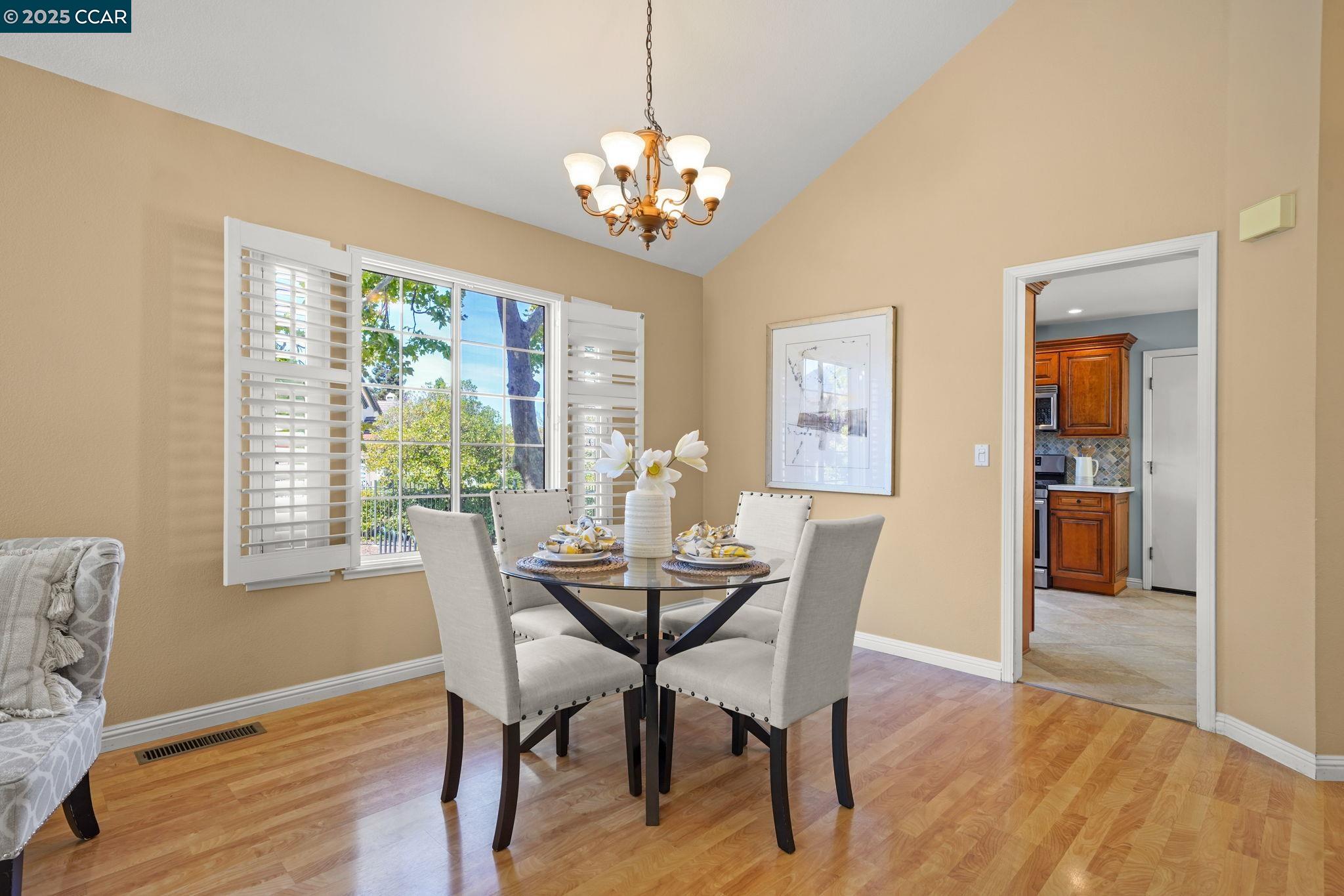 Detail Gallery Image 6 of 30 For 1343 Shell Ln, Clayton,  CA 94517 - 2 Beds | 2 Baths