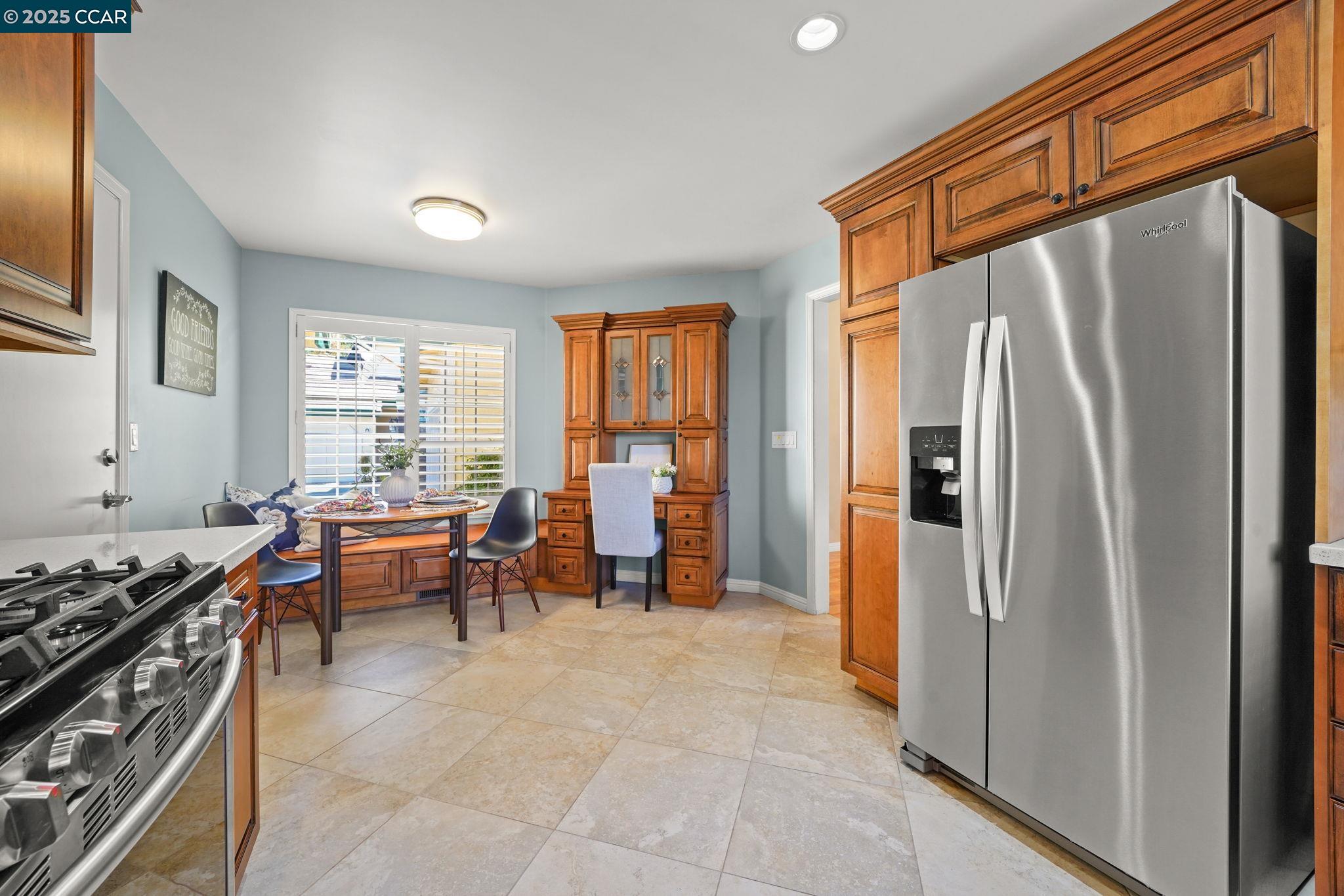 Detail Gallery Image 10 of 30 For 1343 Shell Ln, Clayton,  CA 94517 - 2 Beds | 2 Baths