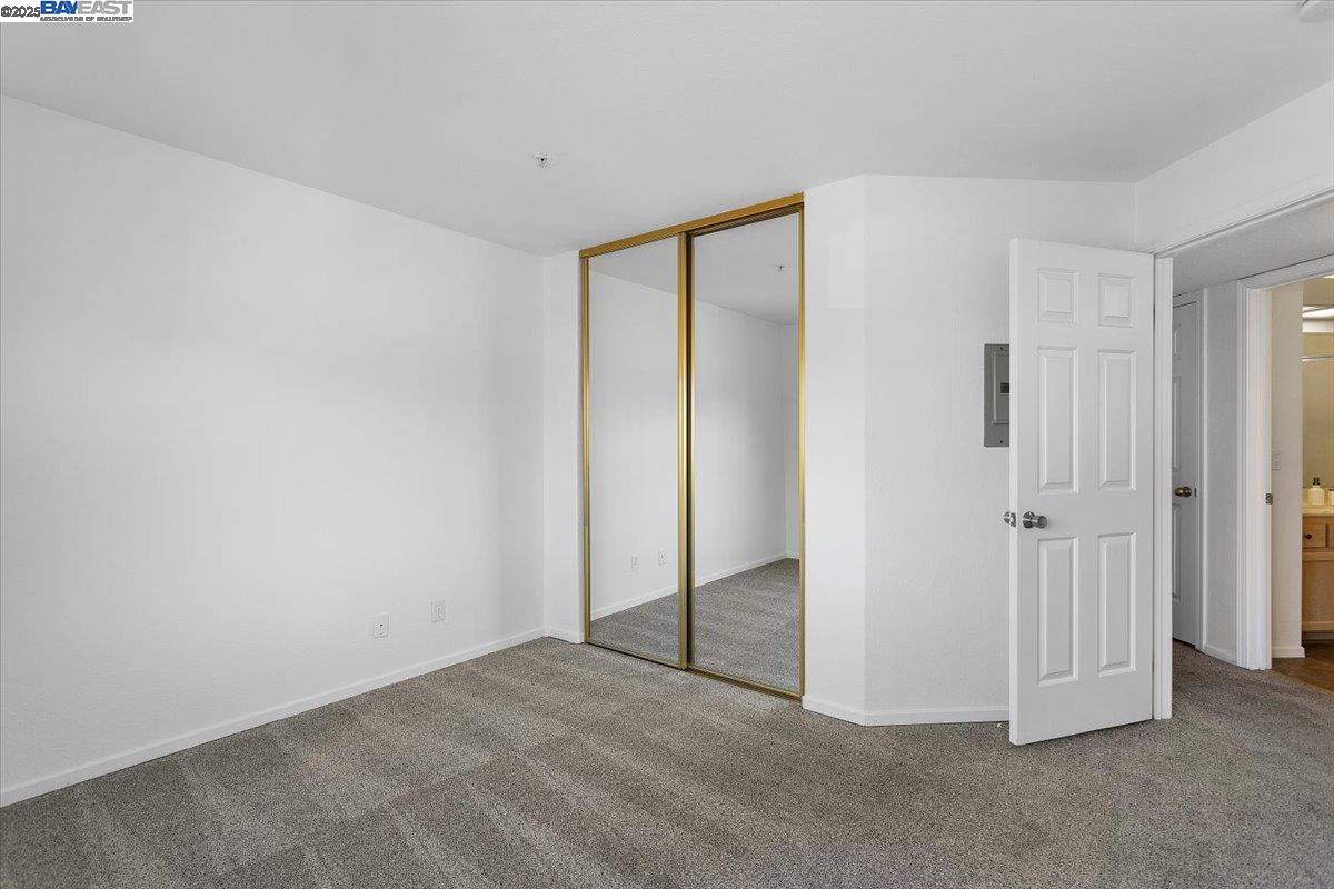 Detail Gallery Image 19 of 44 For 21103 Gary Dr #303,  Hayward,  CA 94546 - 2 Beds | 2 Baths