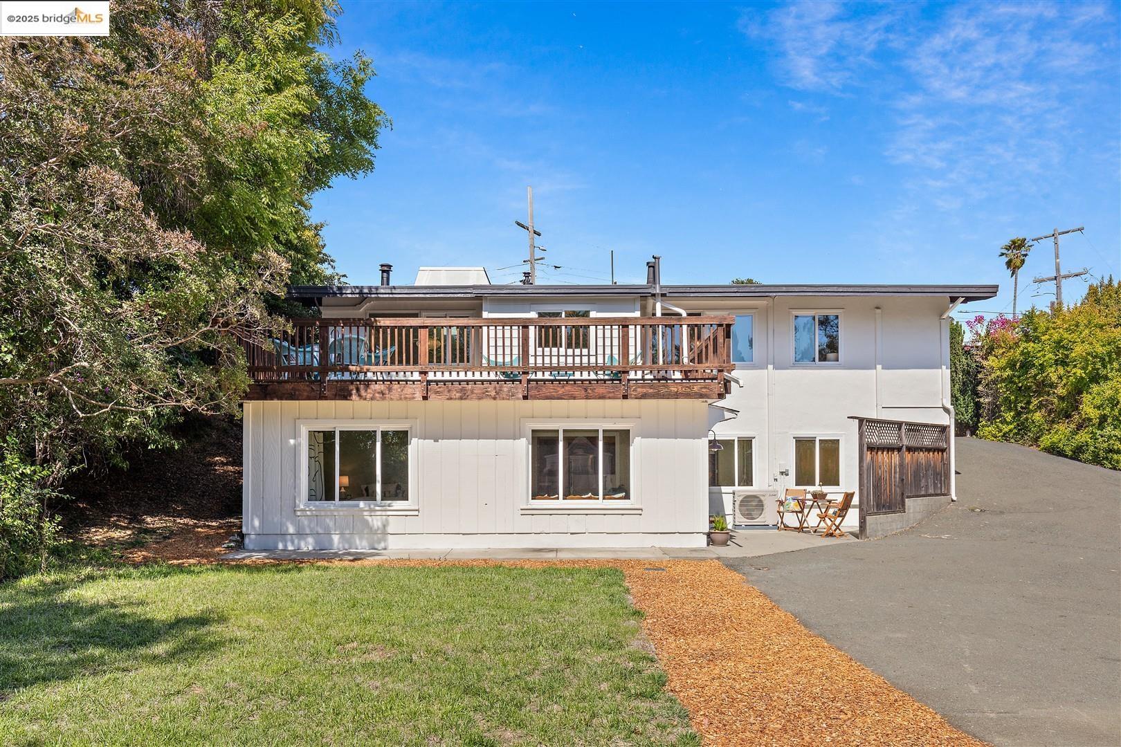 Detail Gallery Image 2 of 60 For 2871 Stephen Dr, Richmond,  CA 94803 - 5 Beds | 2 Baths