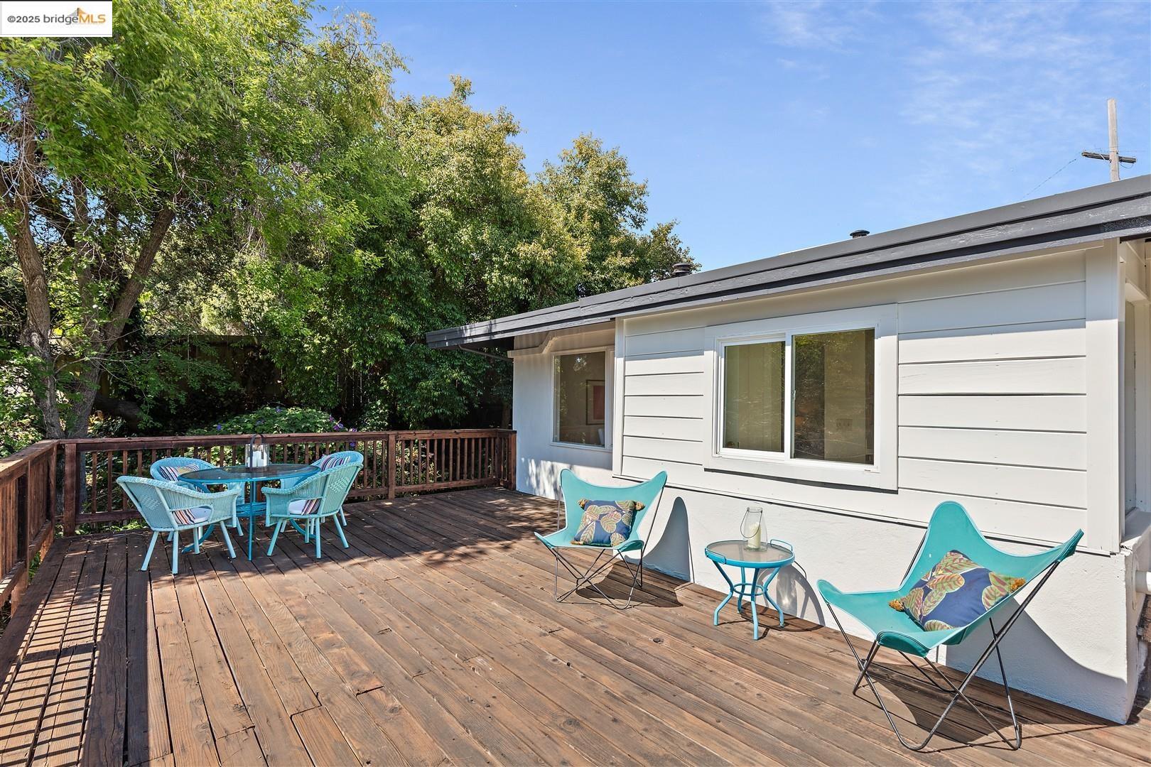 Detail Gallery Image 17 of 60 For 2871 Stephen Dr, Richmond,  CA 94803 - 5 Beds | 2 Baths