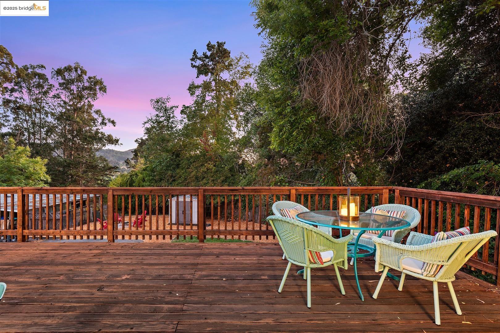Detail Gallery Image 19 of 60 For 2871 Stephen Dr, Richmond,  CA 94803 - 5 Beds | 2 Baths