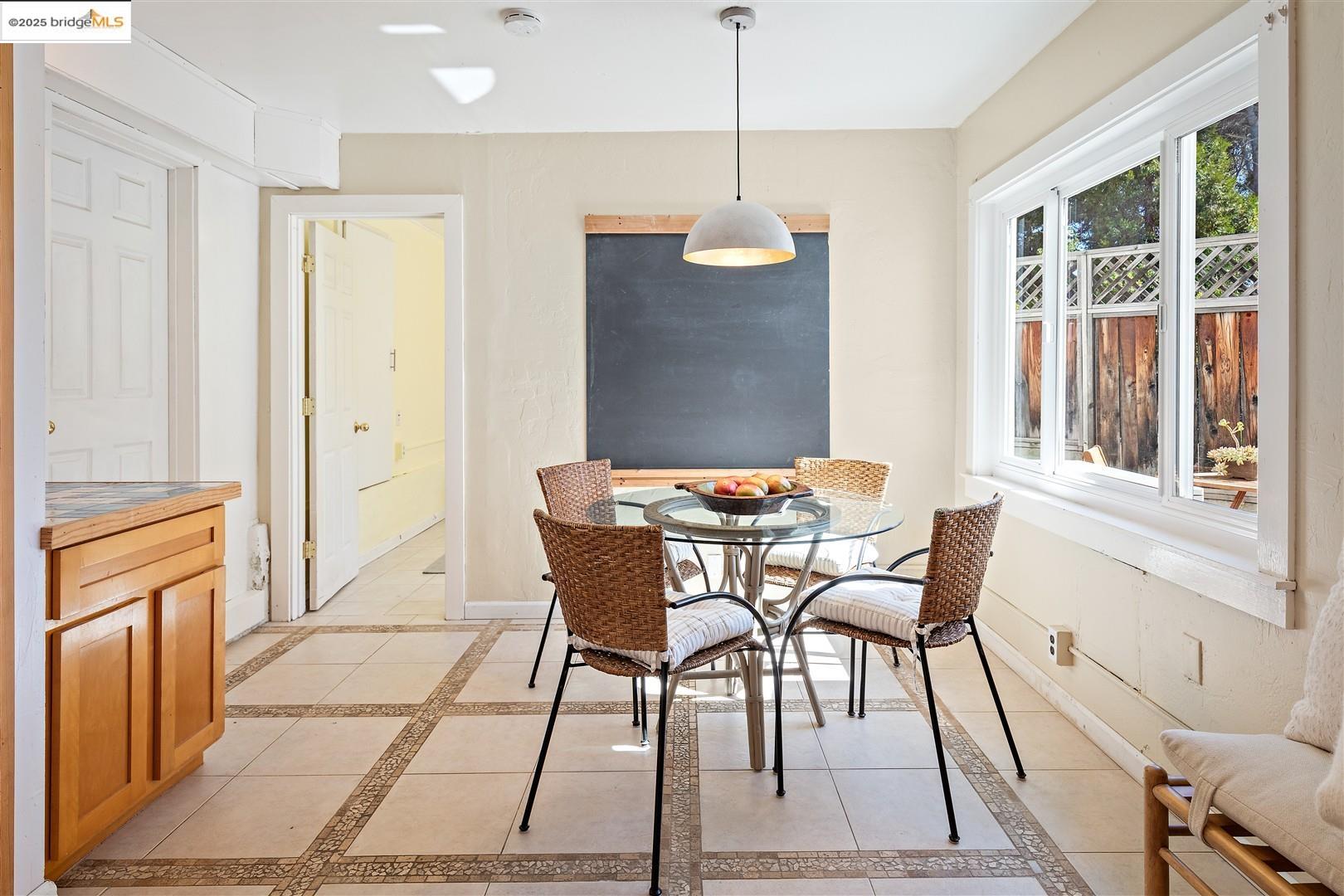 Detail Gallery Image 35 of 60 For 2871 Stephen Dr, Richmond,  CA 94803 - 5 Beds | 2 Baths