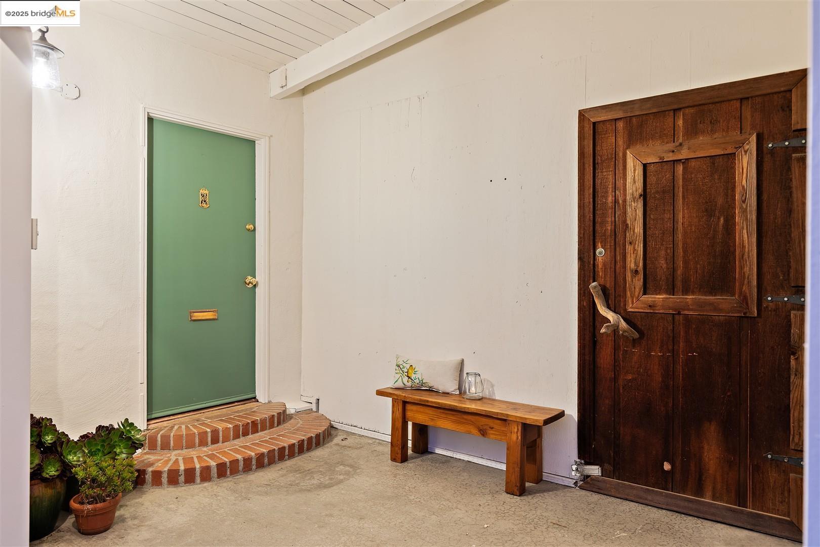 Detail Gallery Image 5 of 60 For 2871 Stephen Dr, Richmond,  CA 94803 - 5 Beds | 2 Baths