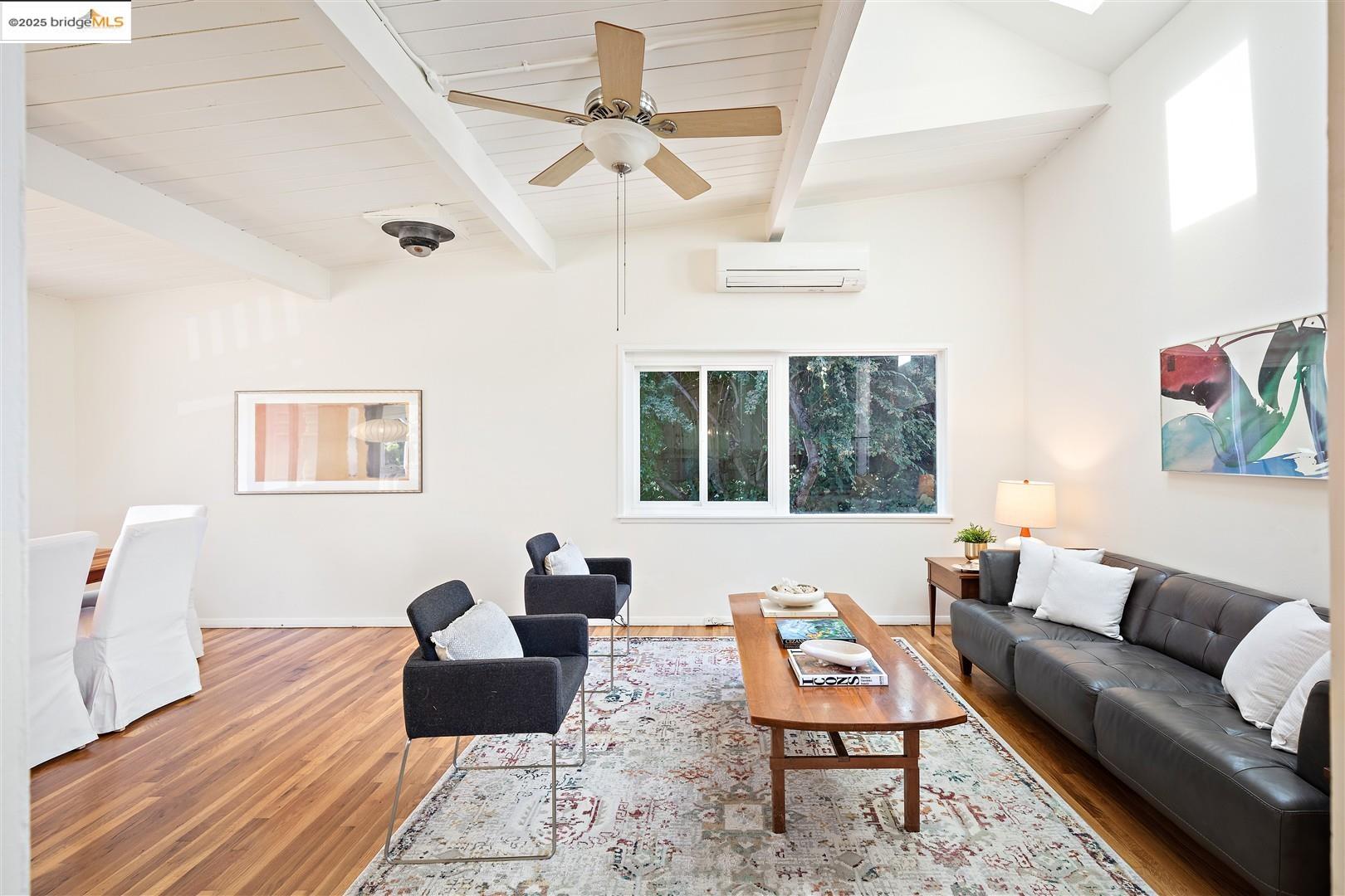 Detail Gallery Image 7 of 60 For 2871 Stephen Dr, Richmond,  CA 94803 - 5 Beds | 2 Baths