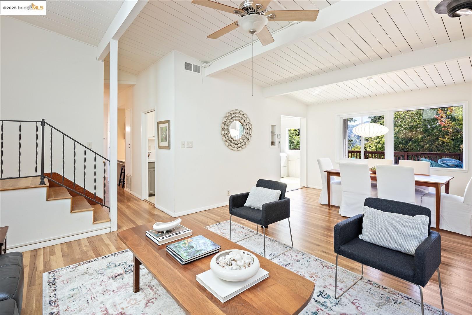 Detail Gallery Image 8 of 60 For 2871 Stephen Dr, Richmond,  CA 94803 - 5 Beds | 2 Baths